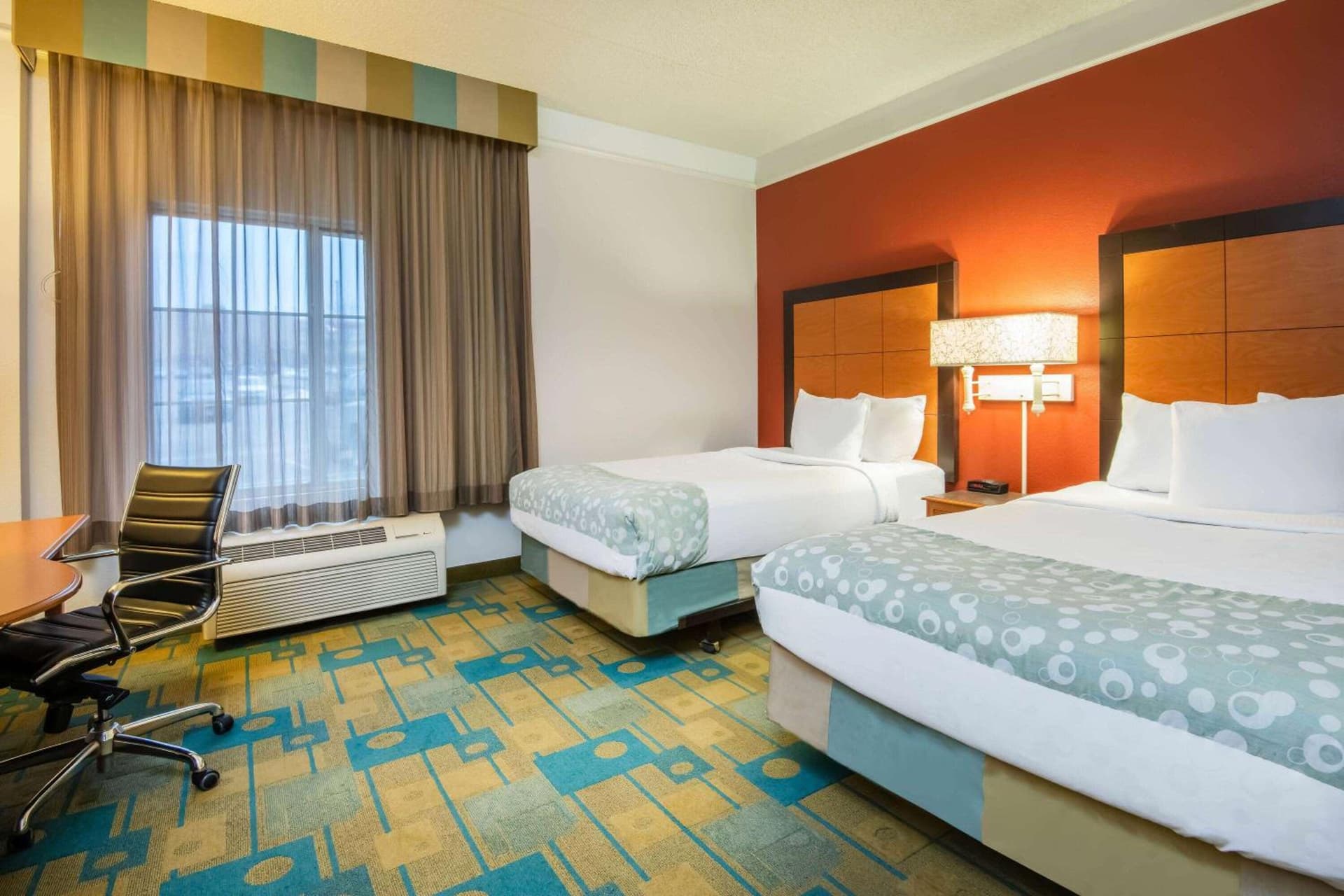 La Quinta Inn & Suites by Wyndham Colorado Springs South AP gallery photo in Colorado Springs, CO — image 37
