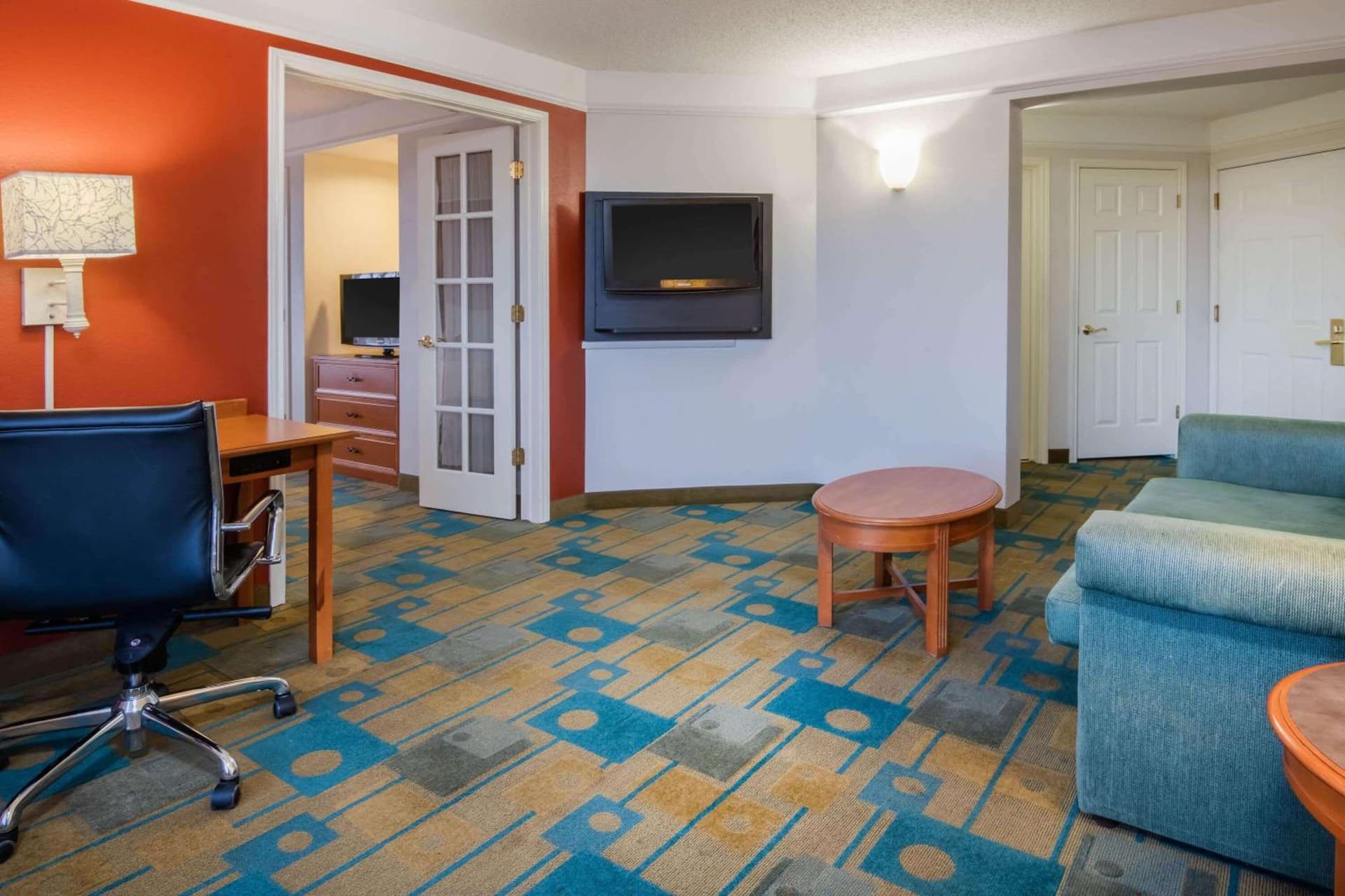 La Quinta Inn & Suites by Wyndham Colorado Springs South AP gallery photo in Colorado Springs, CO — image 32