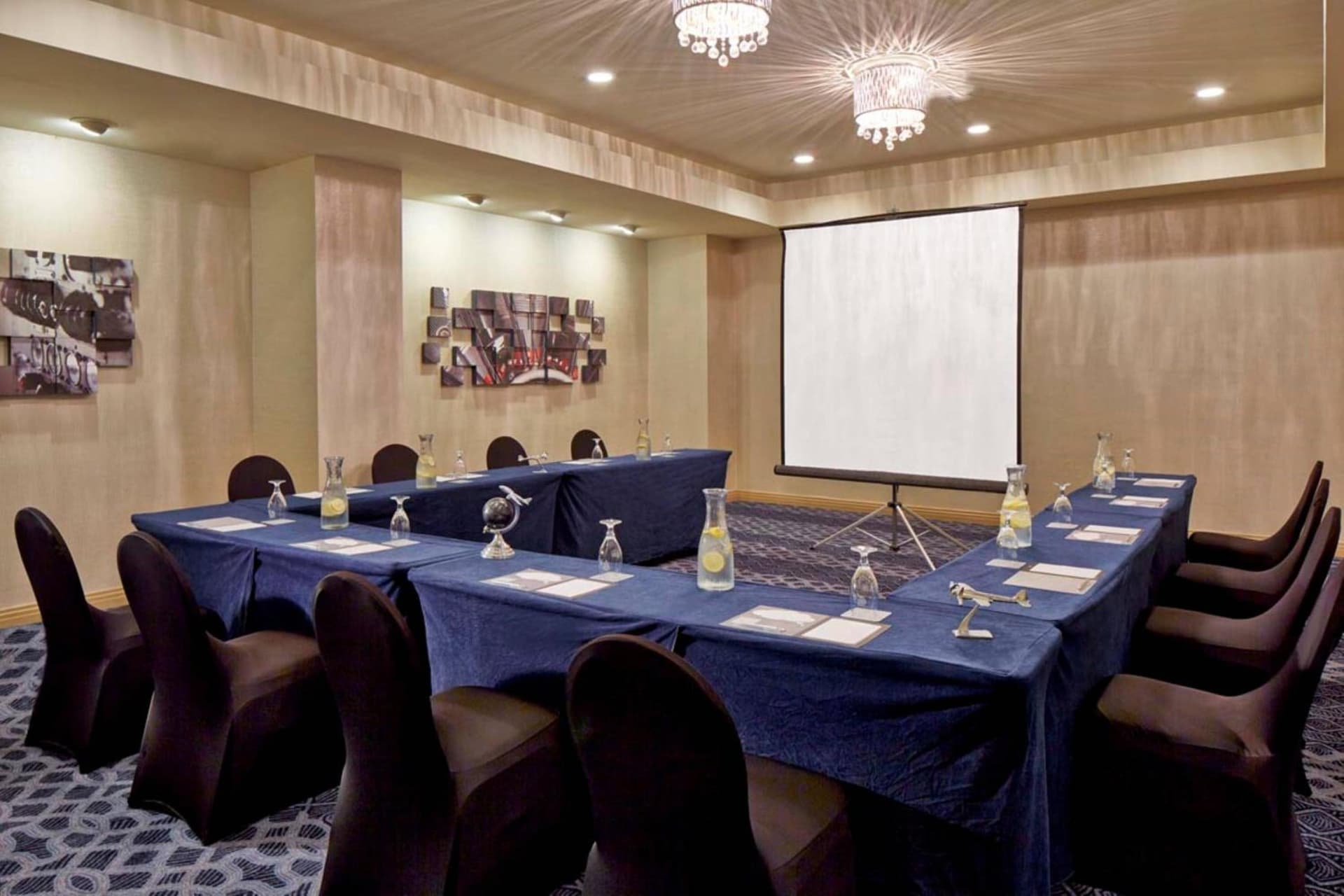 Delta Hotels by Marriott Philadelphia Airport gallery photo in Philadelphia, PA — image 4