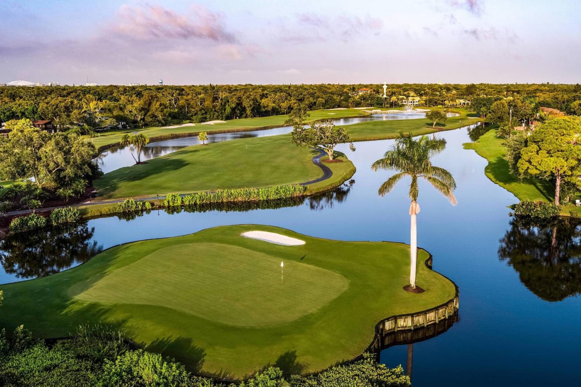 The Vinoy Resort & Golf Club, Autograph Collection gallery photo in St Petersburg, FL — image 10