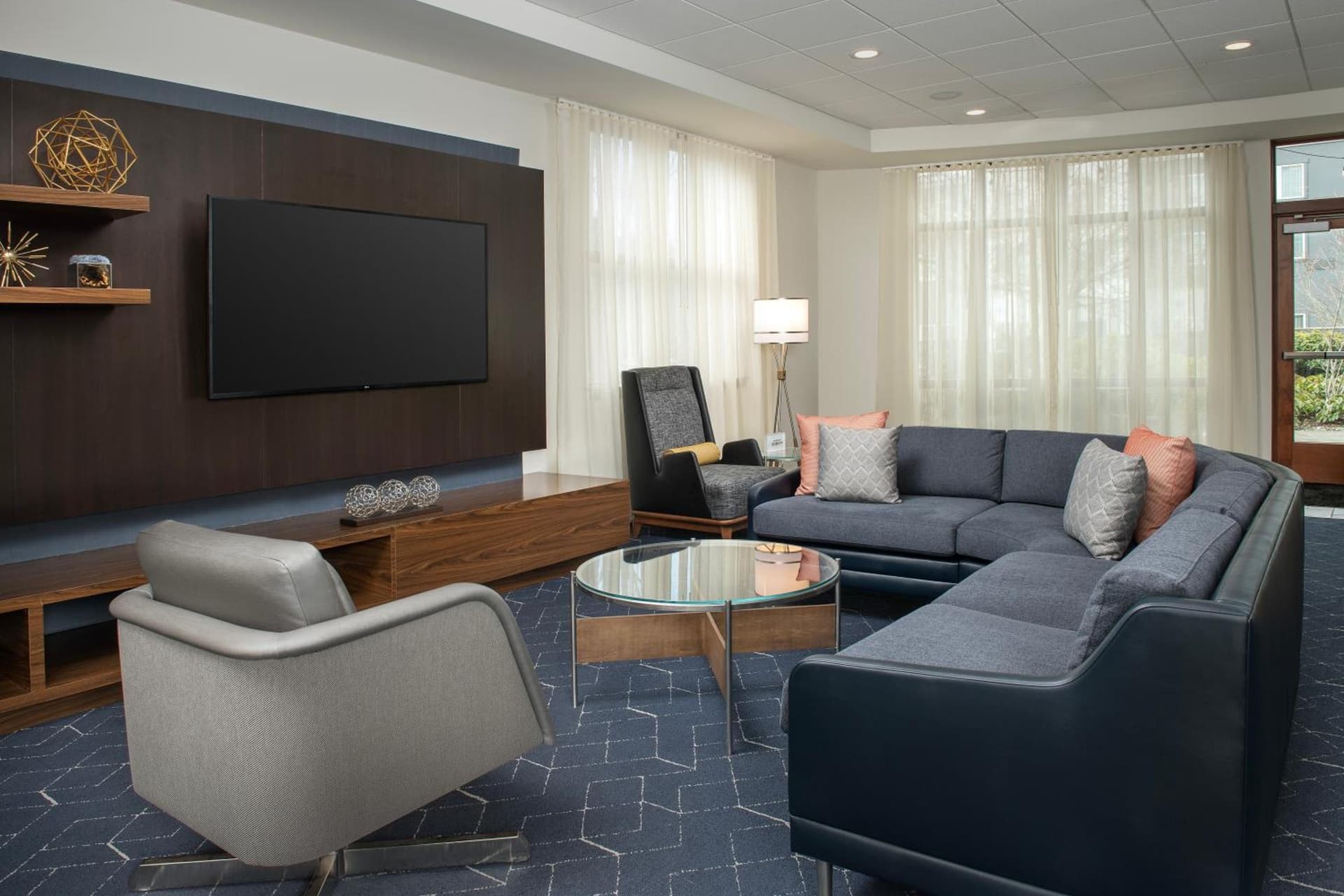 Courtyard by Marriott Seattle Kirkland property views in Kirkland, WA — gallery photo 3