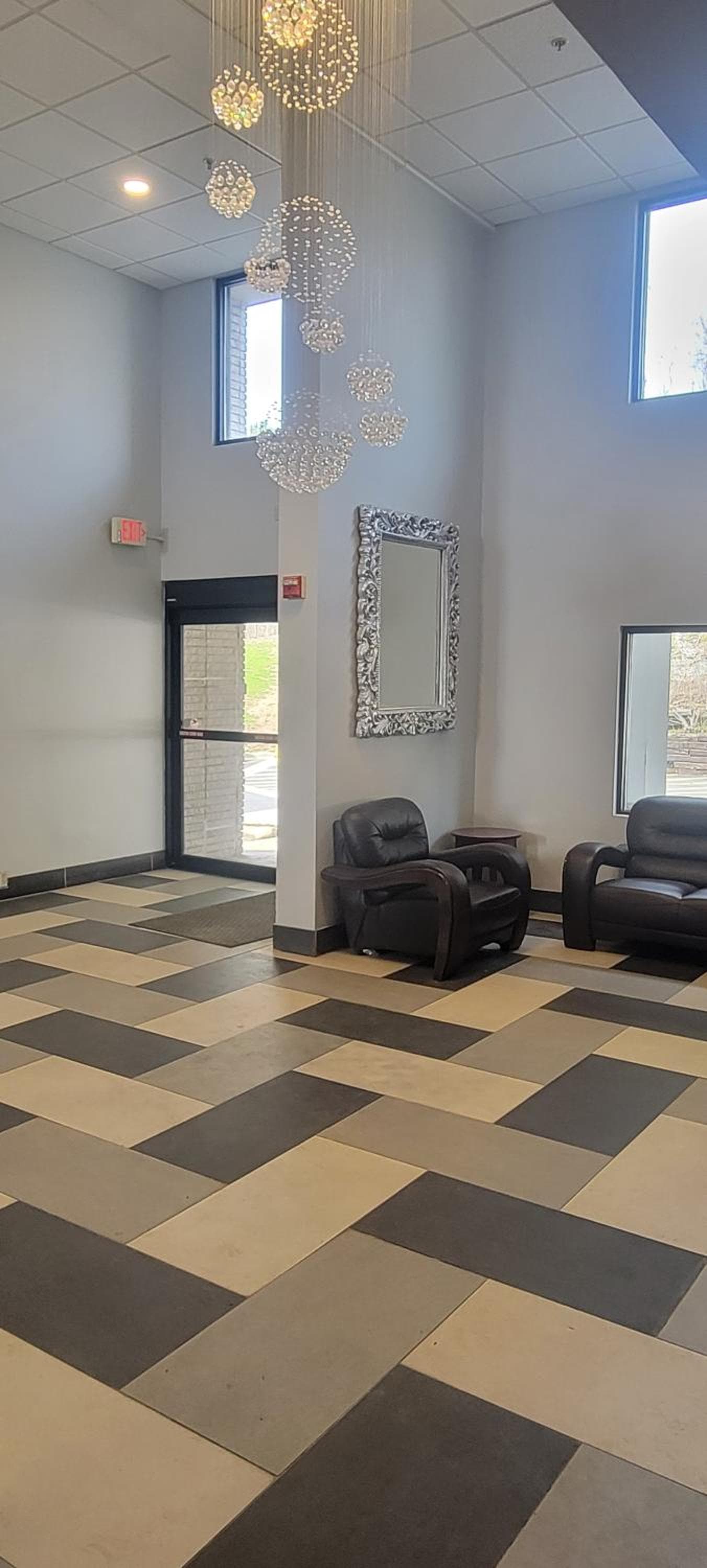The Royal Inn & Suites gallery photo in Akron, OH — image 20