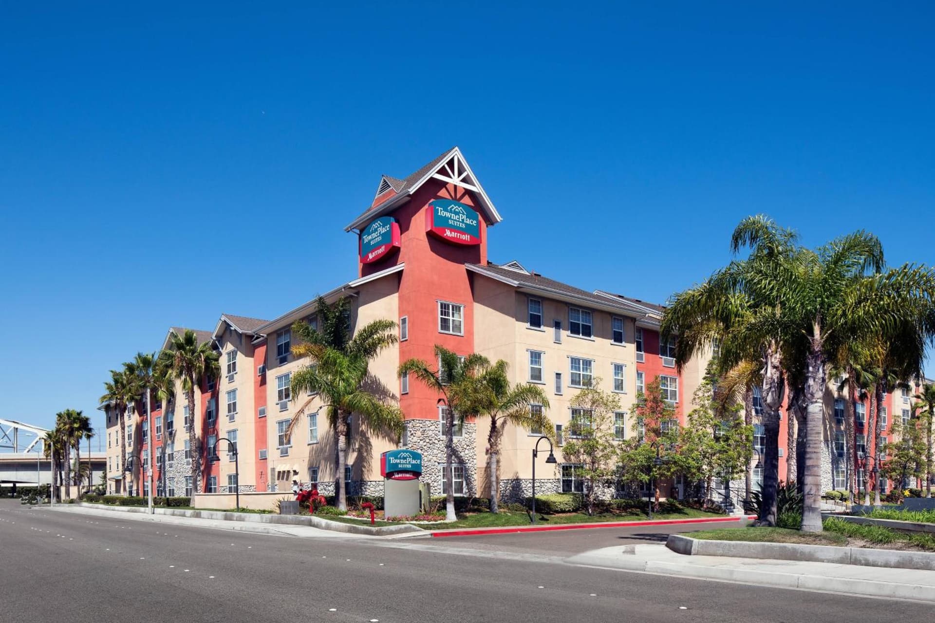 TownePlace Suites Los Angeles LAX Manhattan Beach featured exterior or lobby in Hawthorne, CA — similar hotel