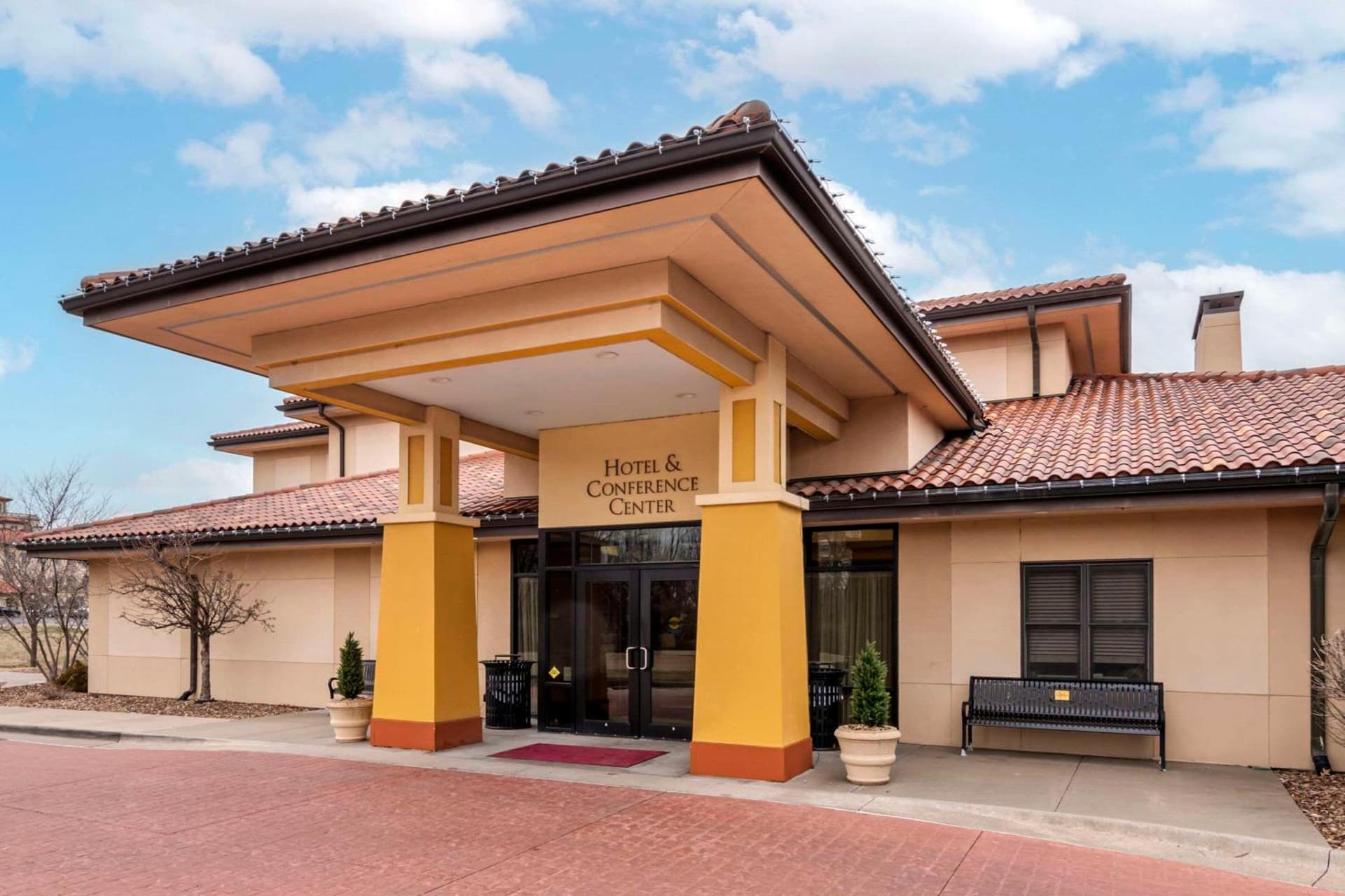 Unity Hotel and Conference Ctr, an Ascend Collection Hotel featured exterior or lobby in Kansas City, MO — similar hotel