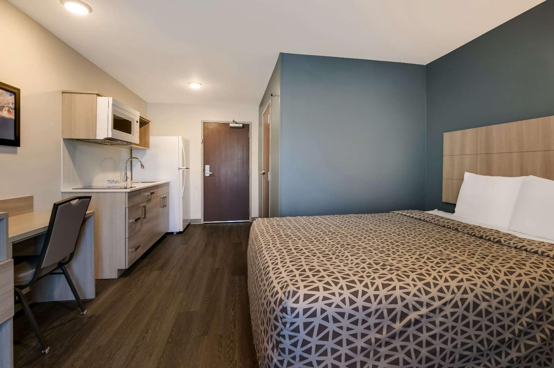 WoodSpring Suites Knoxville West gallery photo in Knoxville, TN — image 13