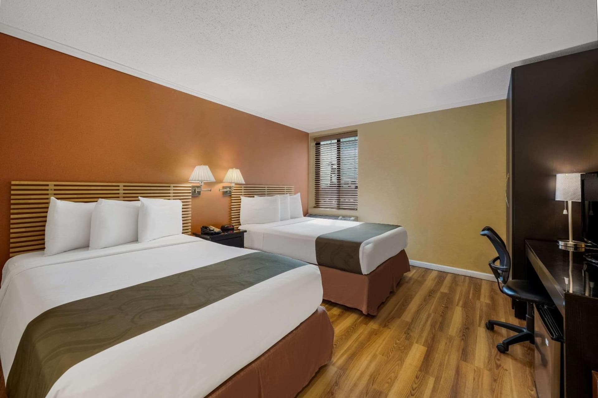 Quality Inn JFK Airport Rockaway Blvd gallery photo in Queens, NY — image 28