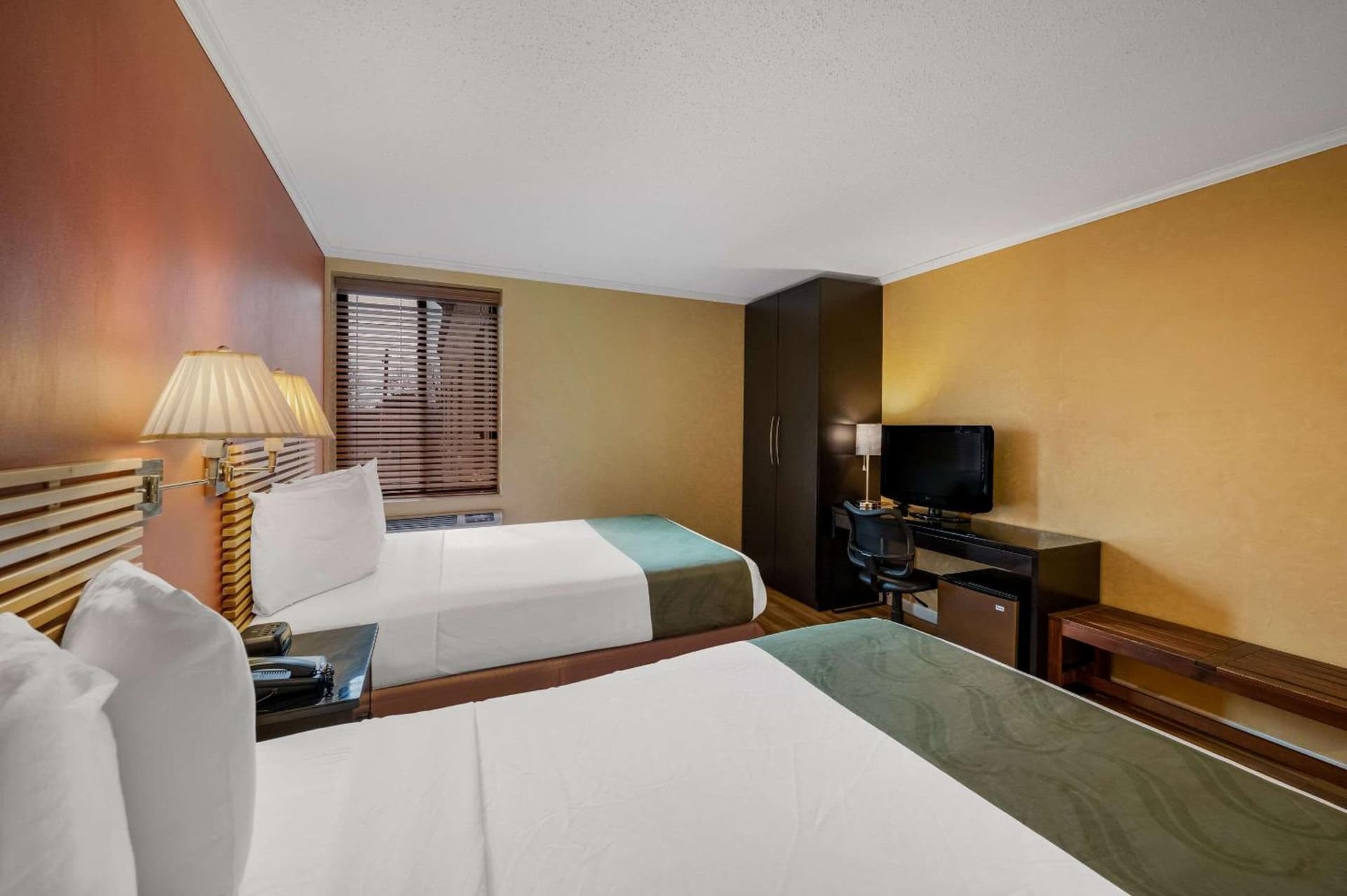 Quality Inn JFK Airport Rockaway Blvd gallery photo in Queens, NY — image 6