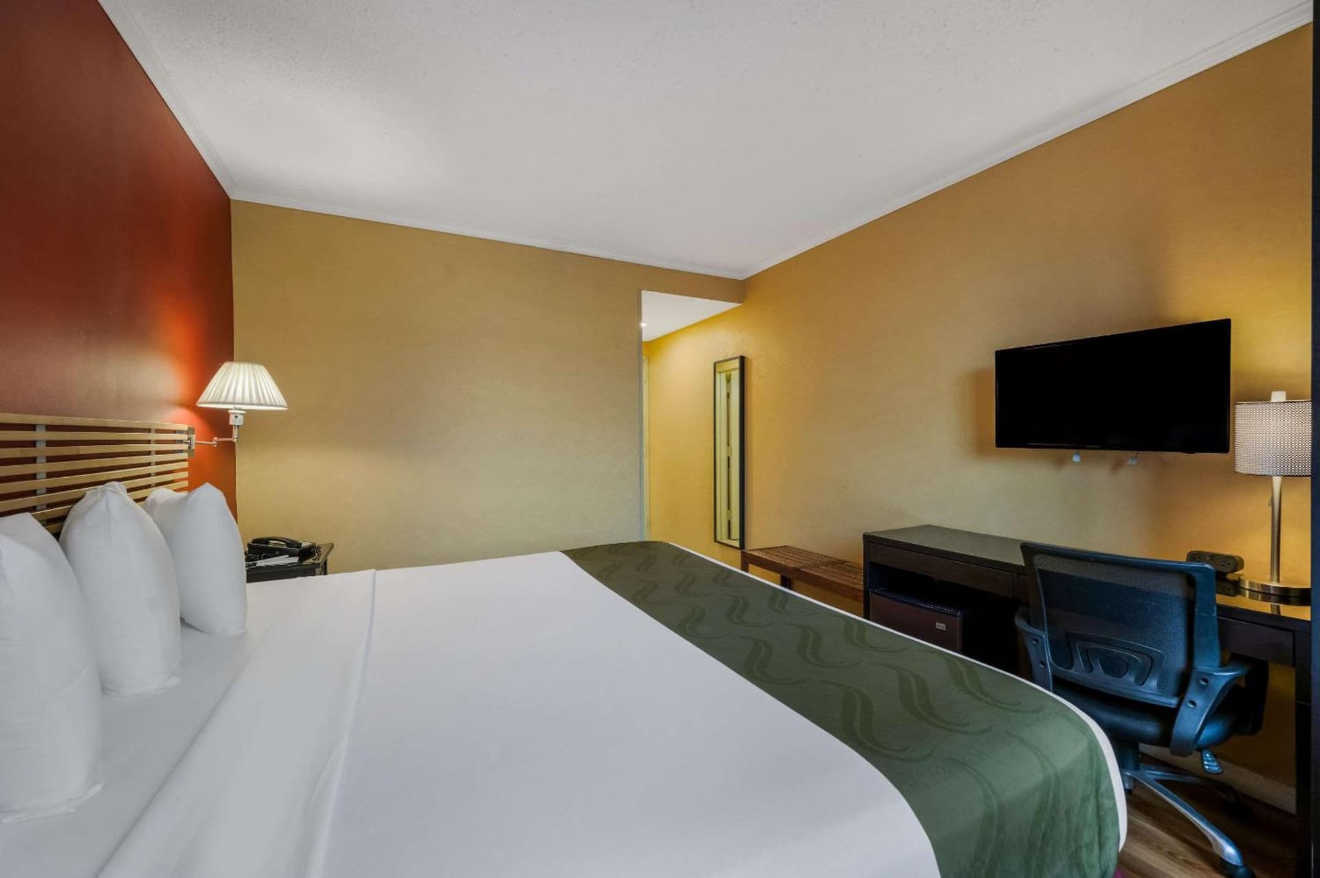 Quality Inn JFK Airport Rockaway Blvd gallery photo in Queens, NY — image 14