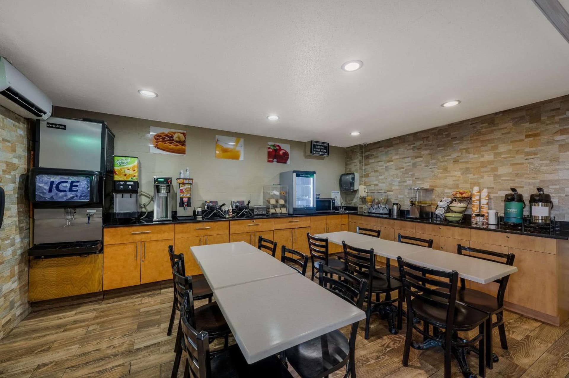 Quality Inn JFK Airport Rockaway Blvd gallery photo in Queens, NY — image 20