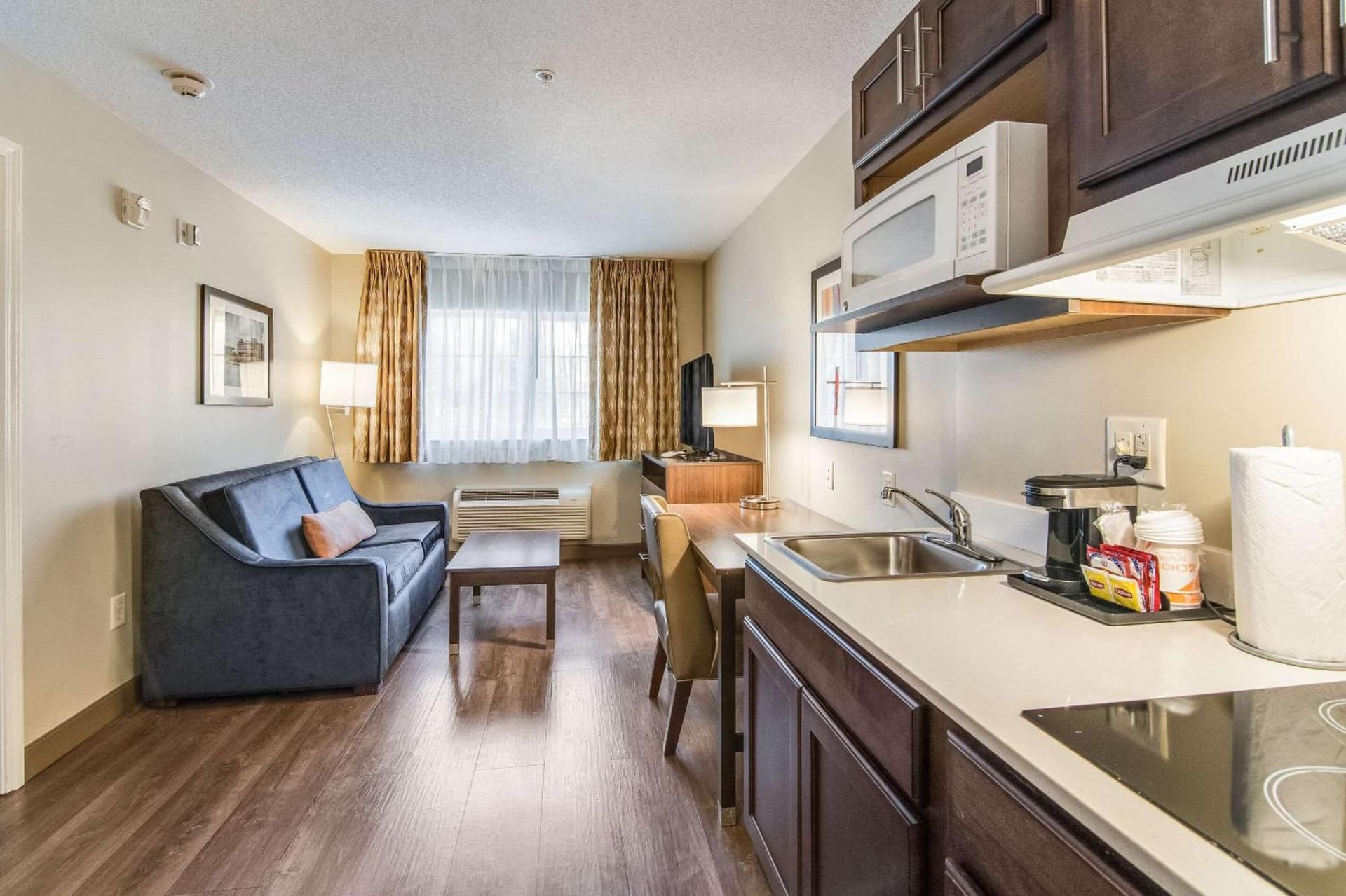 MainStay Suites Columbus near Fort Benning gallery photo in Columbus, GA — image 16