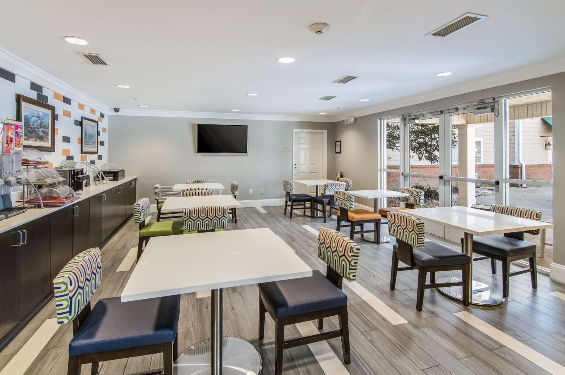 MainStay Suites Columbus near Fort Benning gallery photo in Columbus, GA — image 18