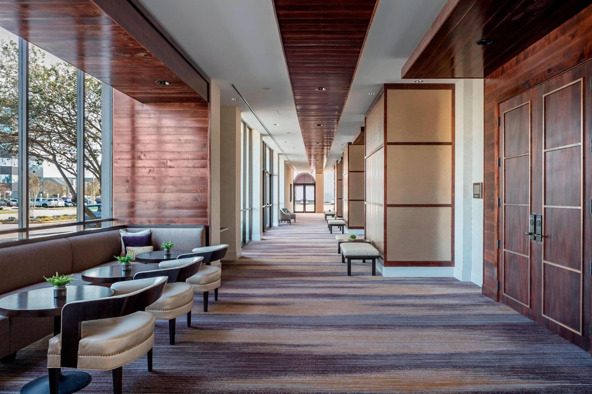 Baton Rouge Marriott interior in Baton Rouge, LA — gallery photo 2