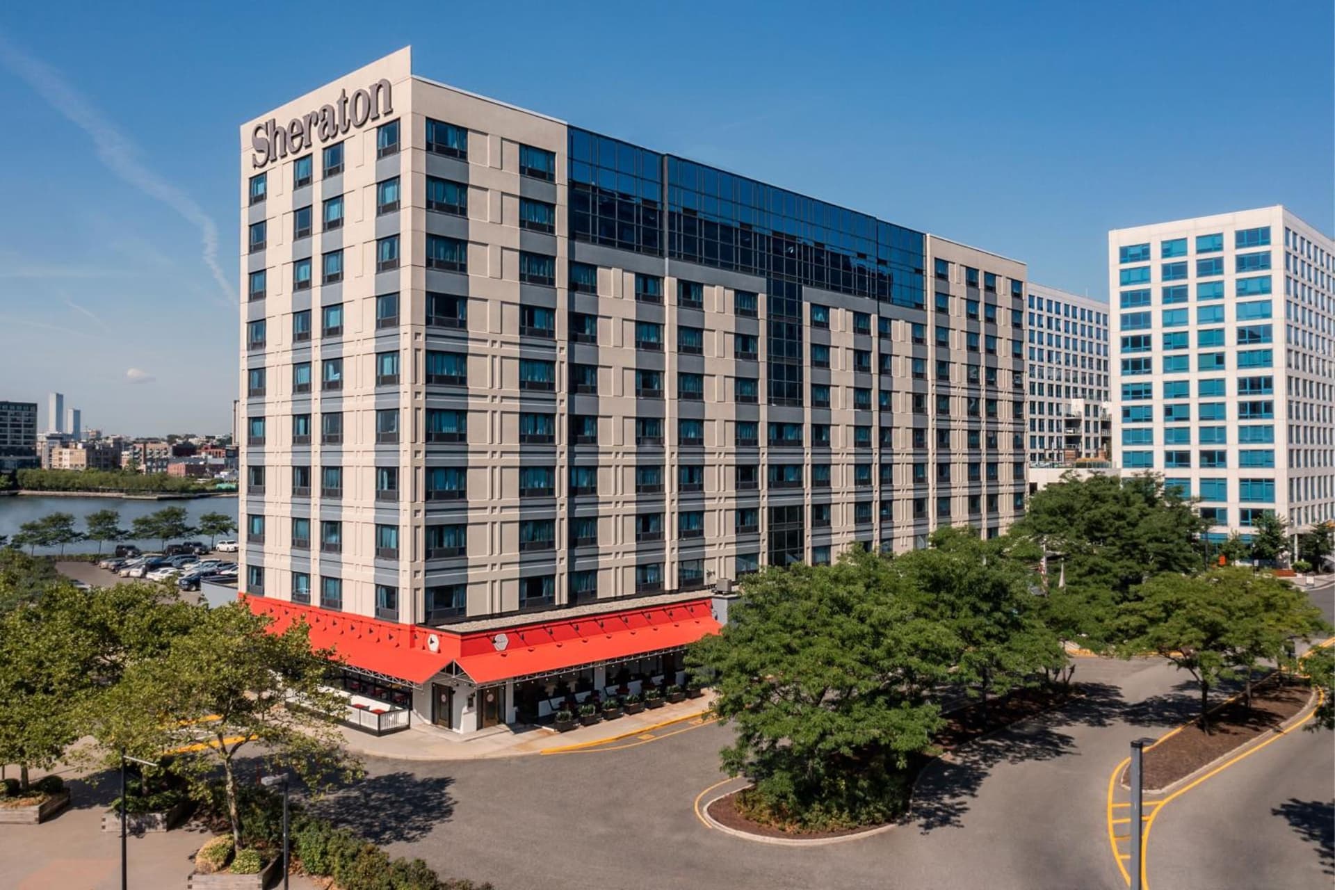 Sheraton Lincoln Harbor Hotel property views in Weehawken — gallery photo 3