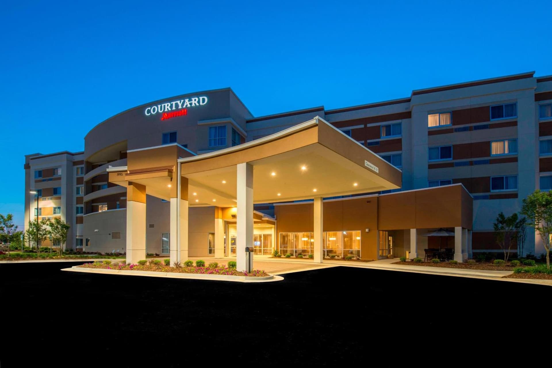 Courtyard by Marriott Columbus featured exterior or lobby in Columbus, MS — similar hotel