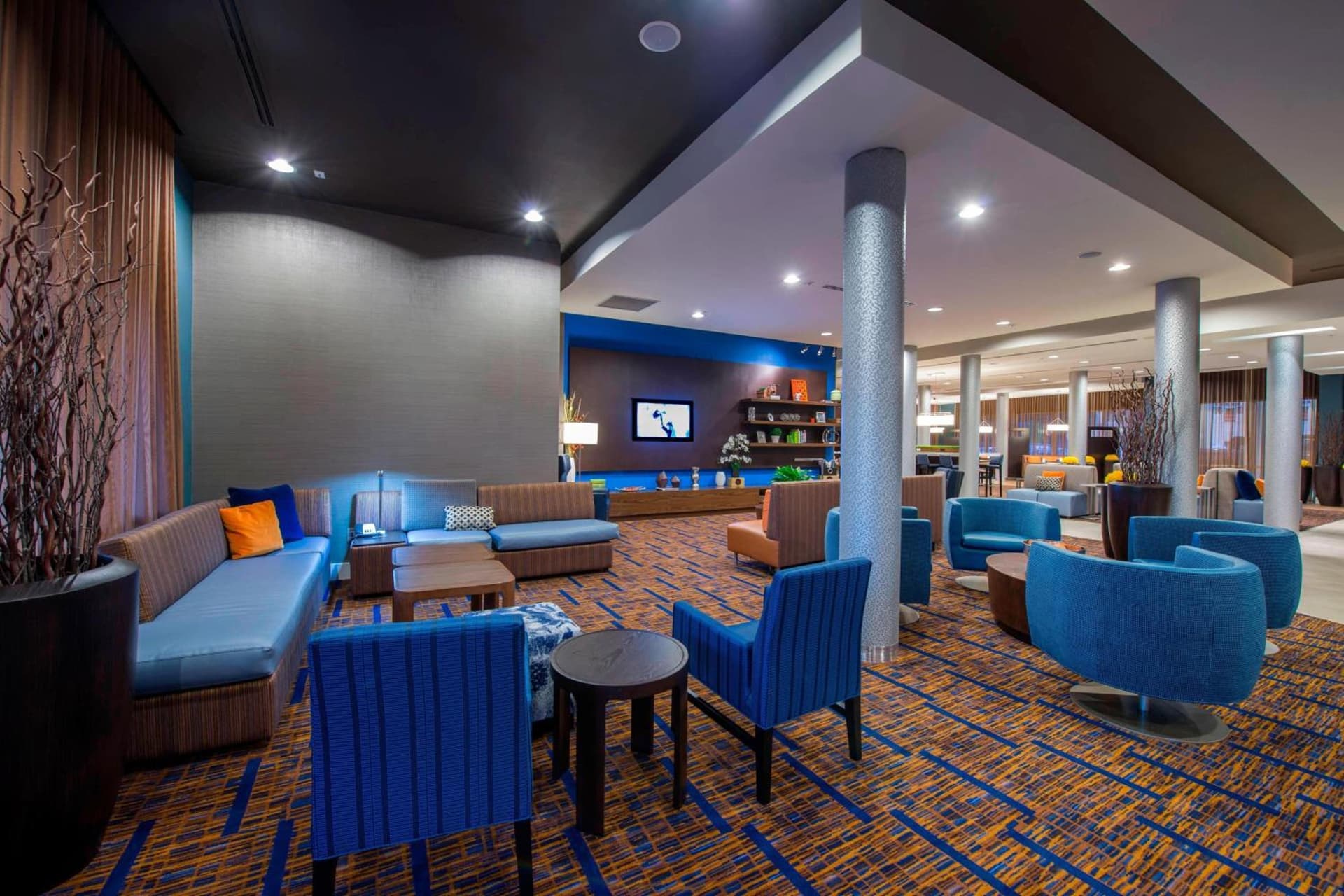 Courtyard by Marriott Columbus property views in Columbus, MS — gallery photo 3
