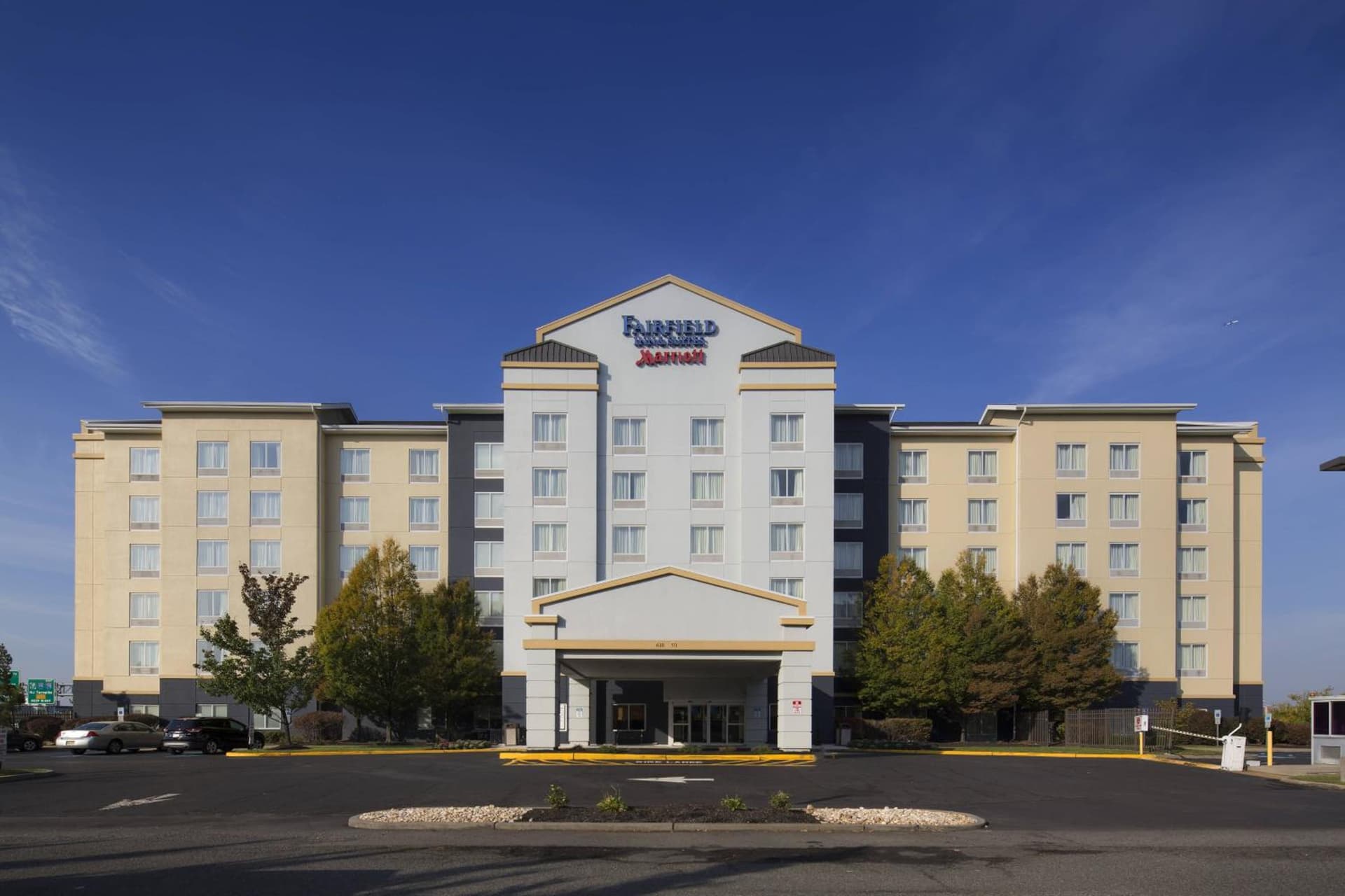 Fairfield Inn & Suites by Marriott Newark Liberty International Airport — hotel in Newark, New Jersey