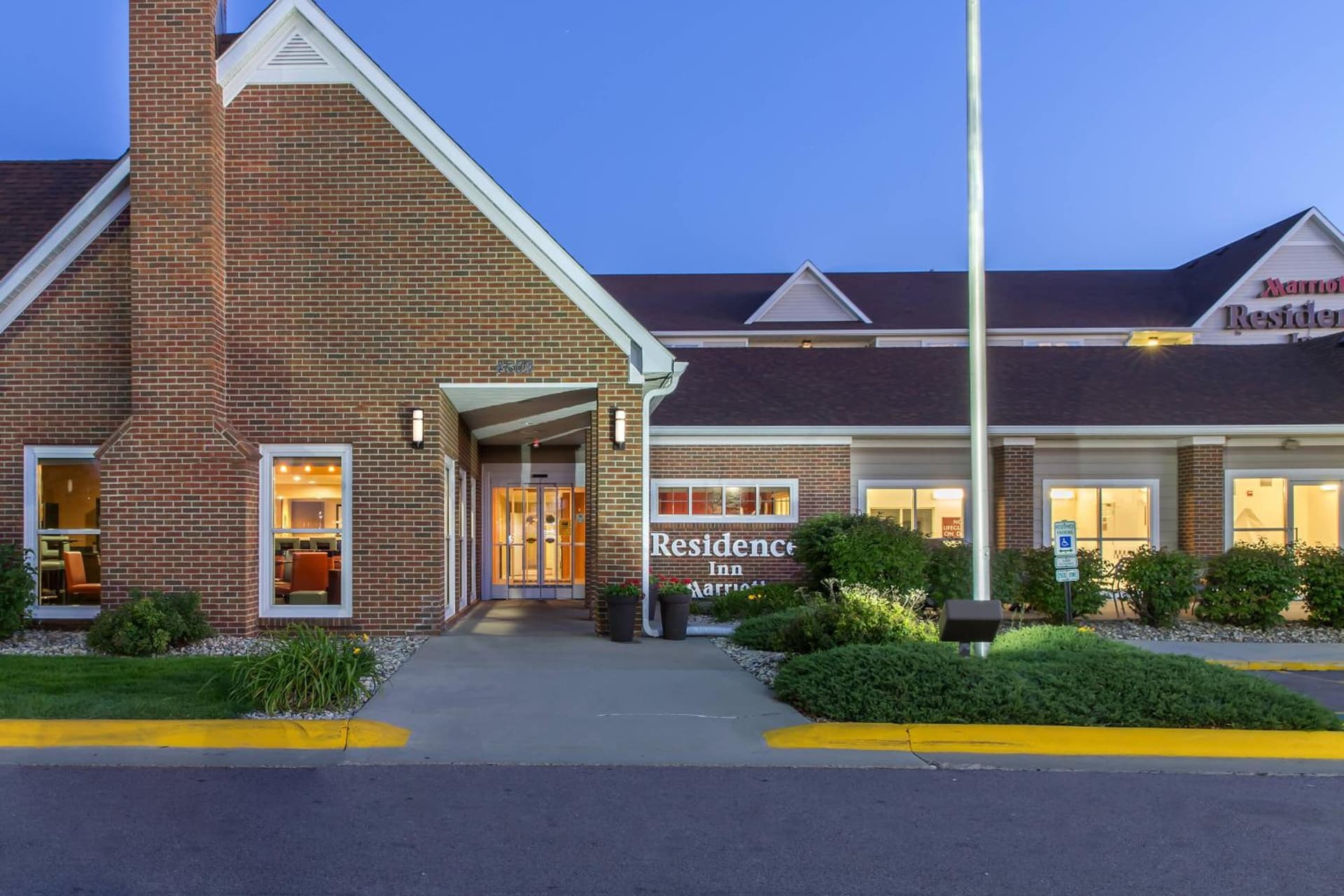 Residence Inn by Marriott Sioux Falls interior in Sioux Falls, SD — gallery photo 2