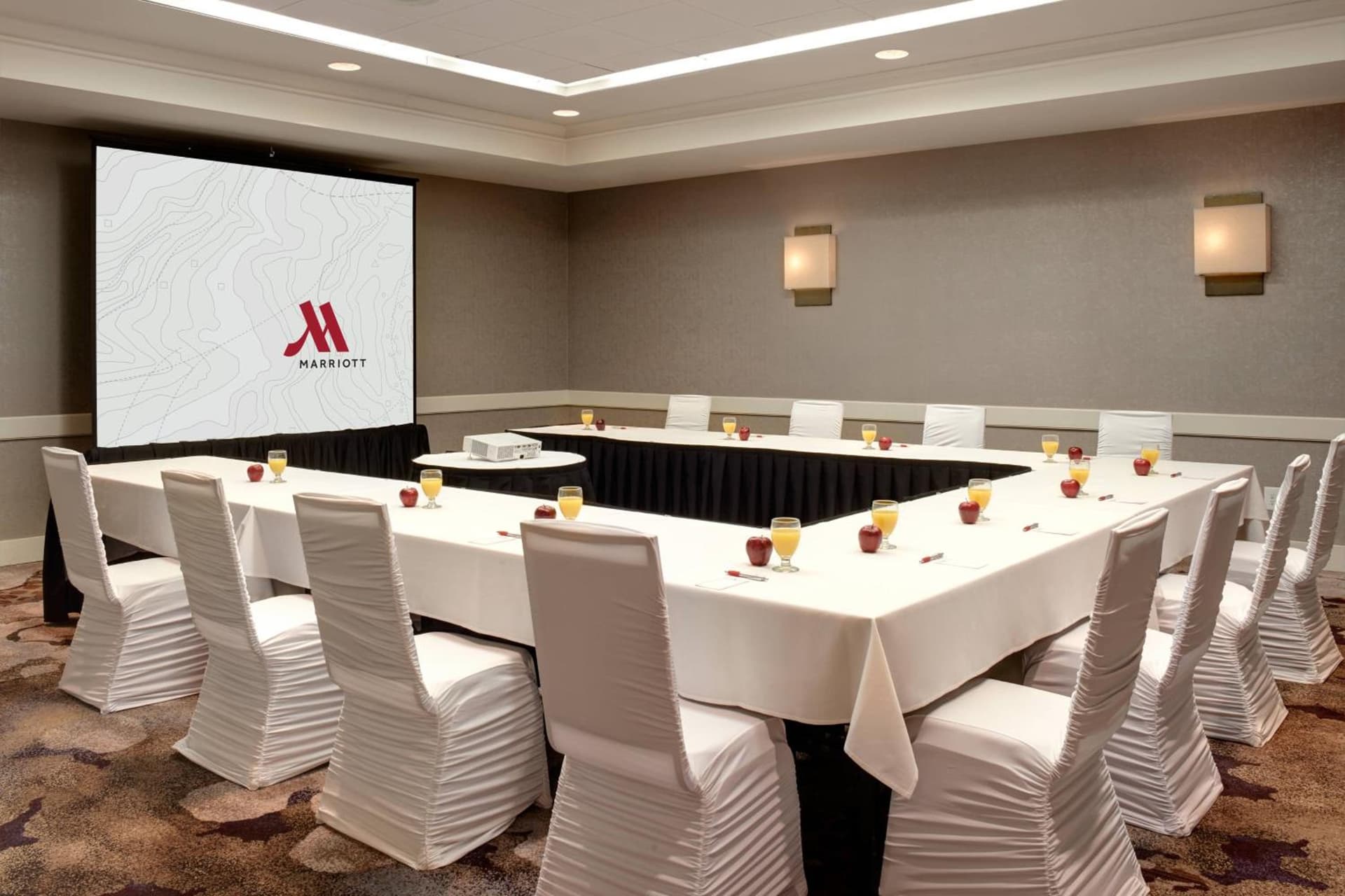 Detroit Marriott Livonia gallery photo in Livonia, MI — image 15