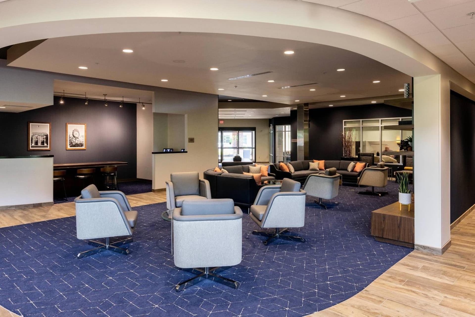 Courtyard by Marriott Cincinnati Midtown/Rookwood property views in Cincinnati, OH — gallery photo 3
