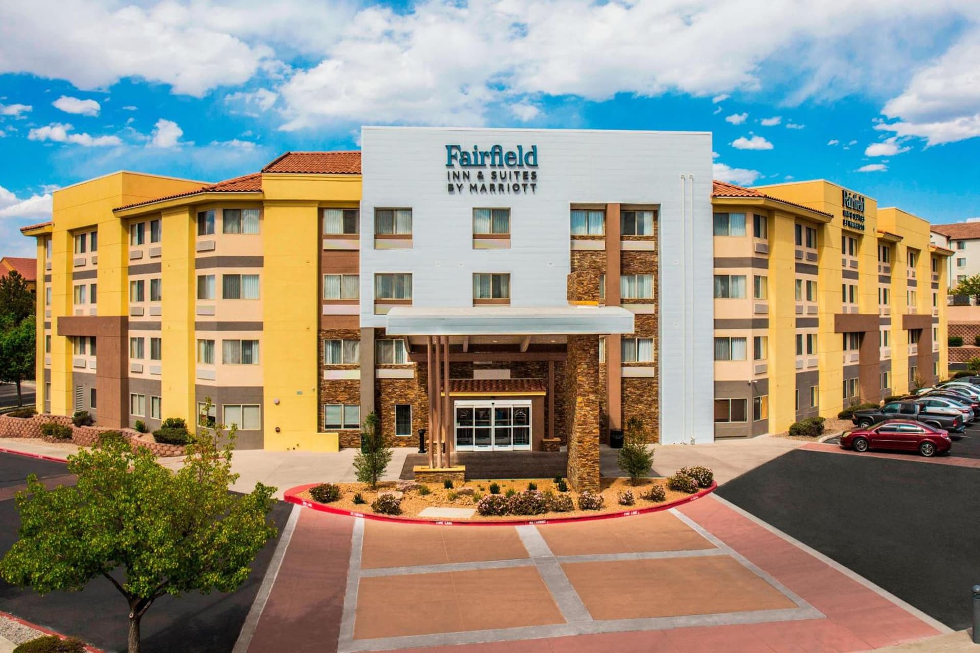 Fairfield Inn & Suites by Marriott Albuquerque Airport interior in Albuquerque, NM — gallery photo 2