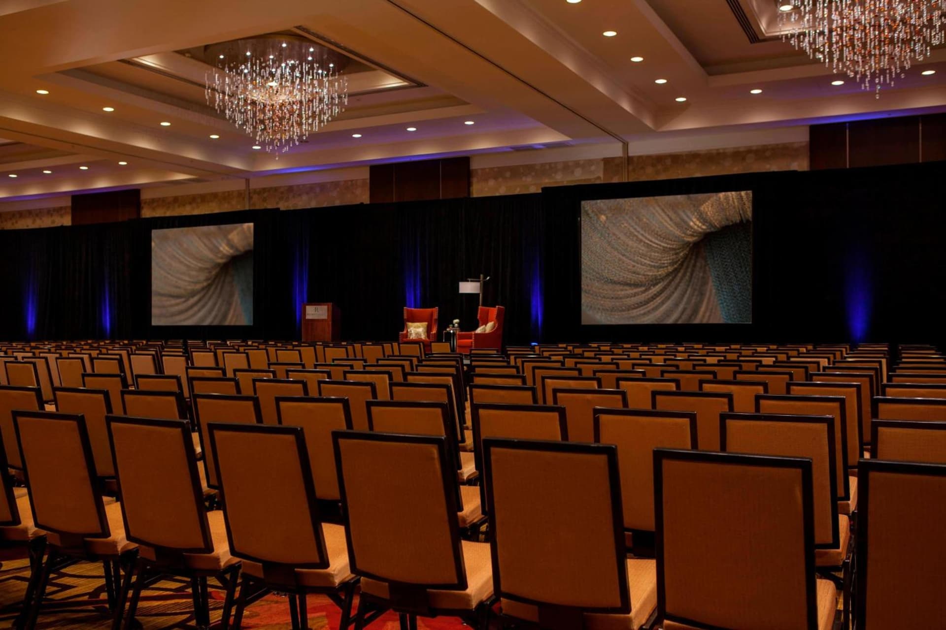 Renaissance Baton Rouge Hotel interior in Baton Rouge, LA — gallery photo 2