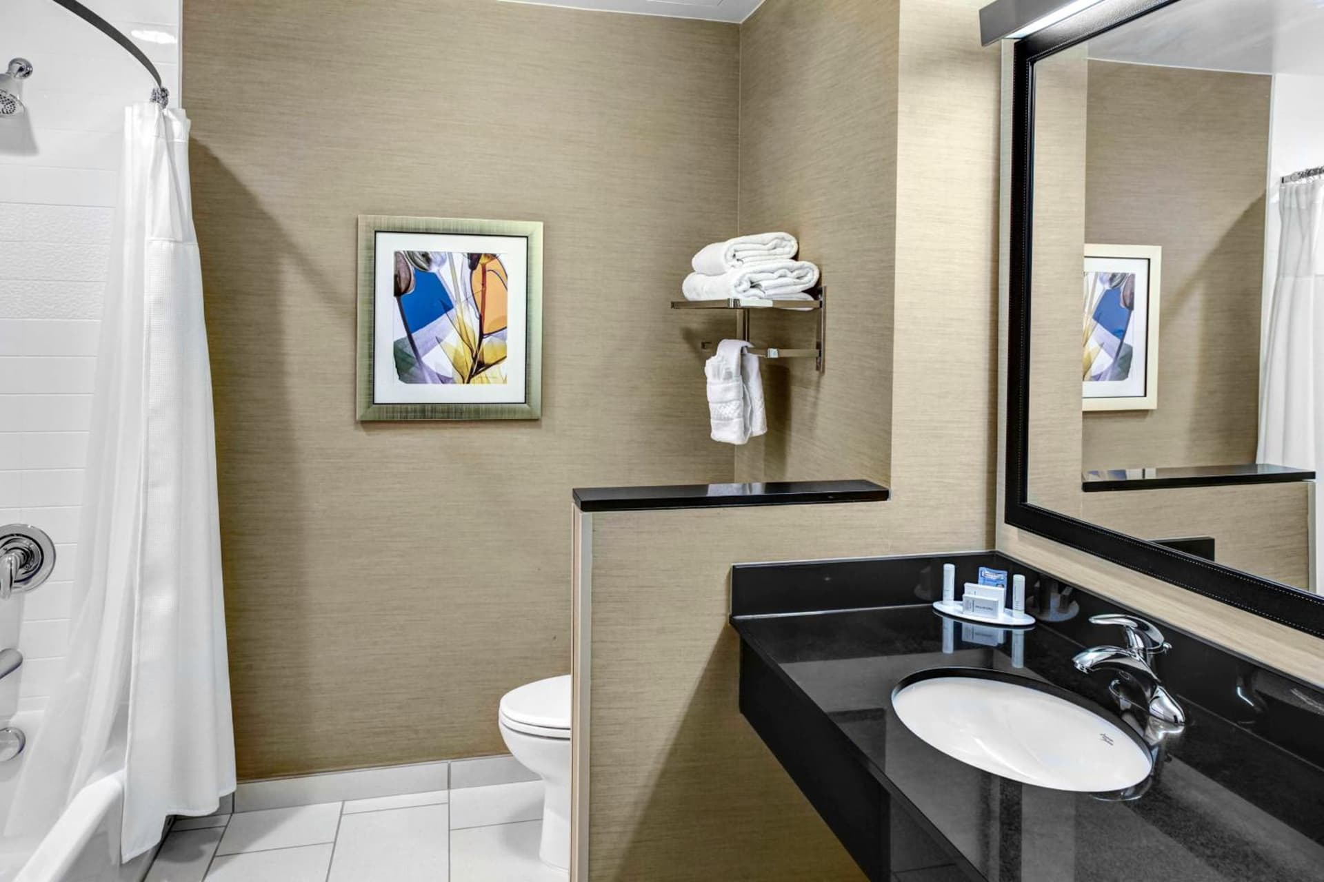 Fairfield Inn & Suites by Marriott Lansing at Eastwood gallery photo in Lansing, MI — image 11