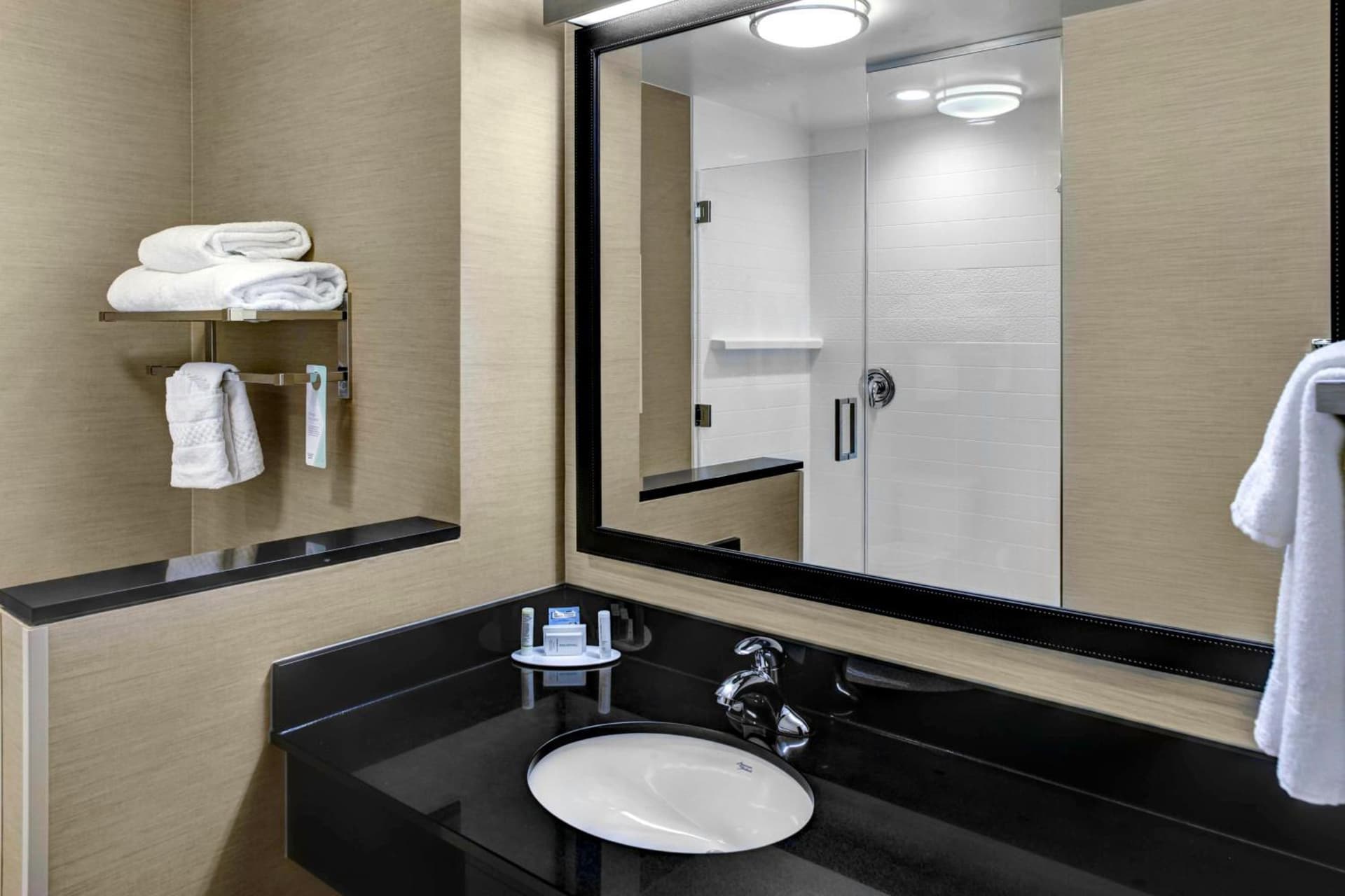 Fairfield Inn & Suites by Marriott Lansing at Eastwood gallery photo in Lansing, MI — image 21