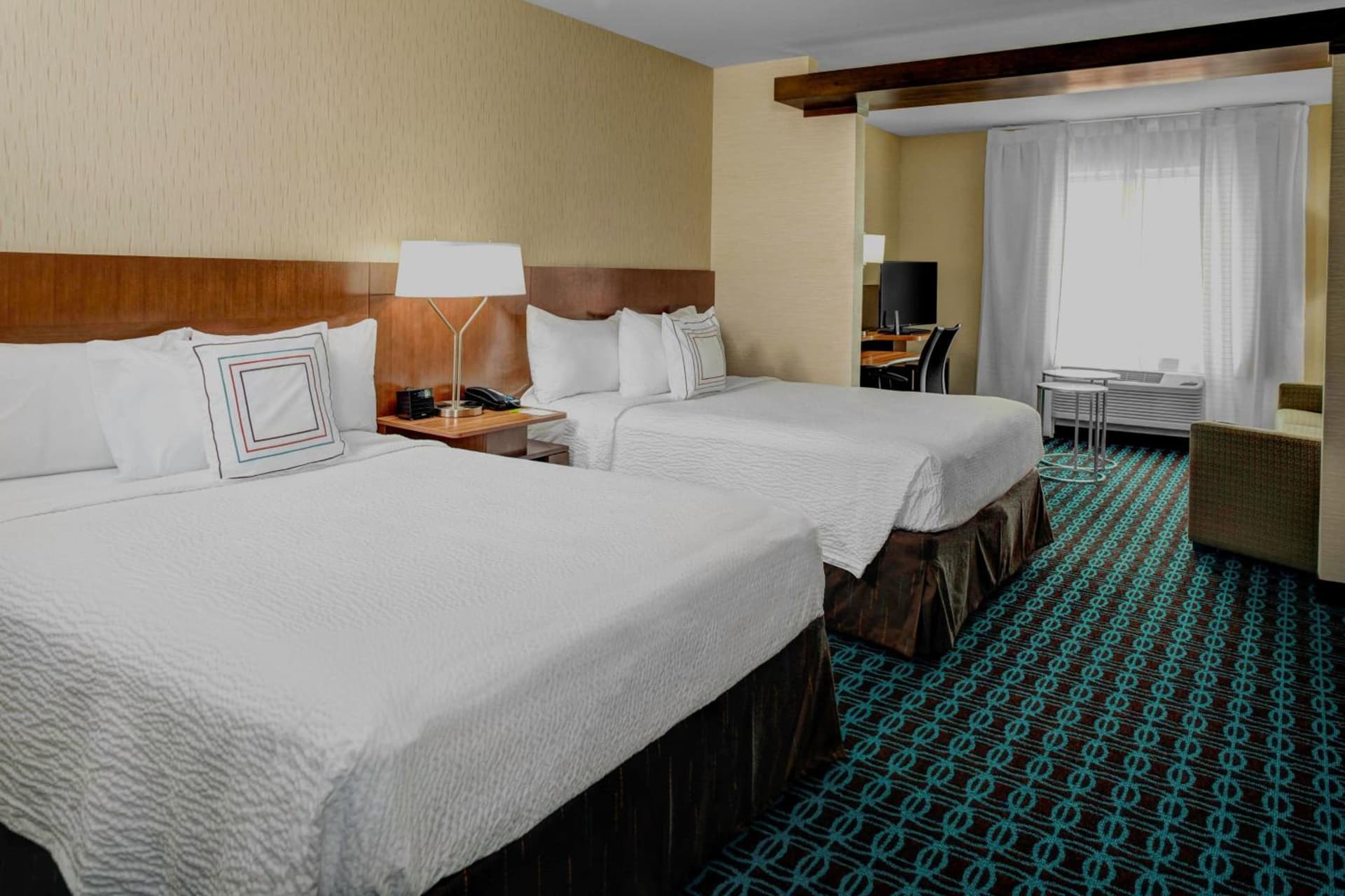 Fairfield Inn & Suites by Marriott Lansing at Eastwood interior in Lansing, MI — gallery photo 2
