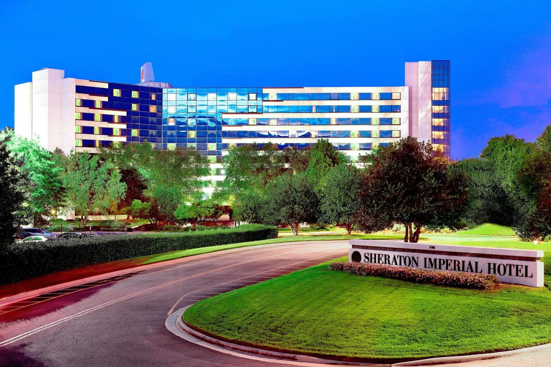 Sheraton Imperial Hotel Raleigh-Durham Airport at Research Triangle Park interior in Durham, NC — gallery photo 2