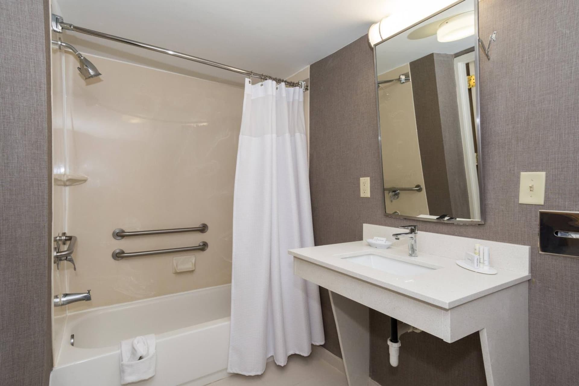 SpringHill Suites by Marriott Charlotte / Concord Mills Speedway gallery photo in Concord, NC — image 25