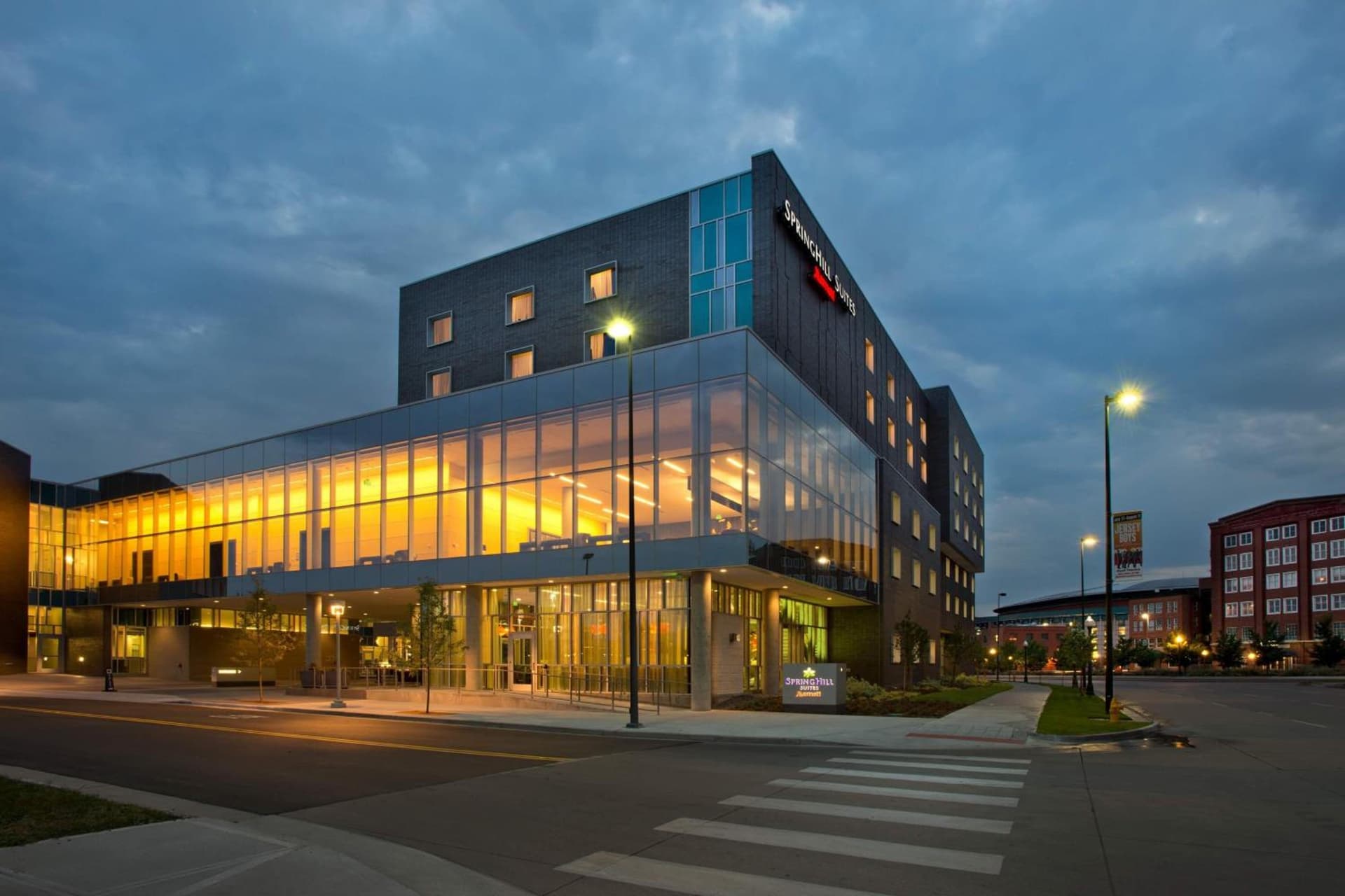 SpringHill Suites by Marriott Denver Downtown interior in Denver, CO — gallery photo 2