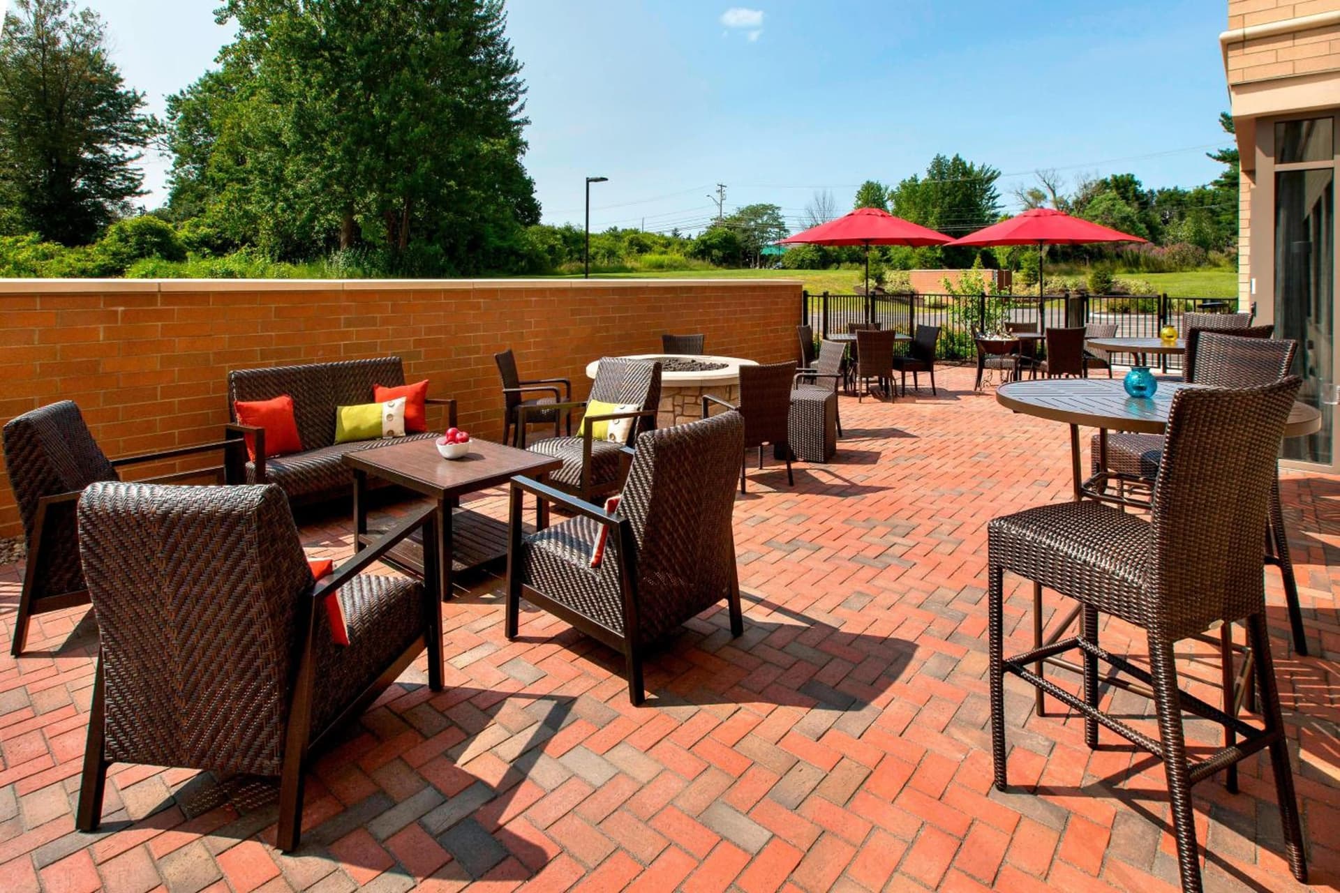 Fairfield Inn & Suites by Marriott Syracuse Carrier Circle gallery photo in East Syracuse, NY — image 17