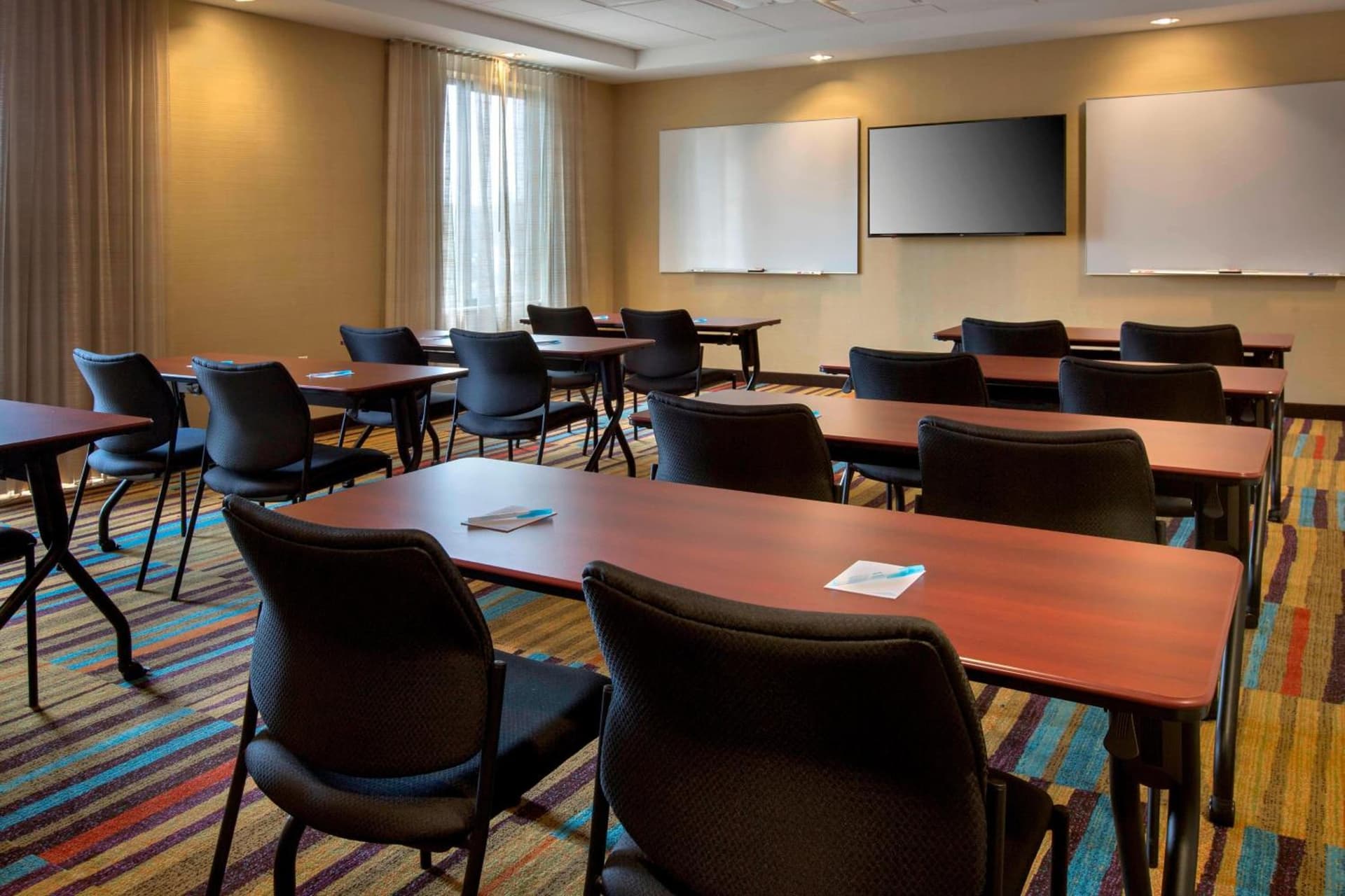 Fairfield Inn & Suites by Marriott Syracuse Carrier Circle gallery photo in East Syracuse, NY — image 4