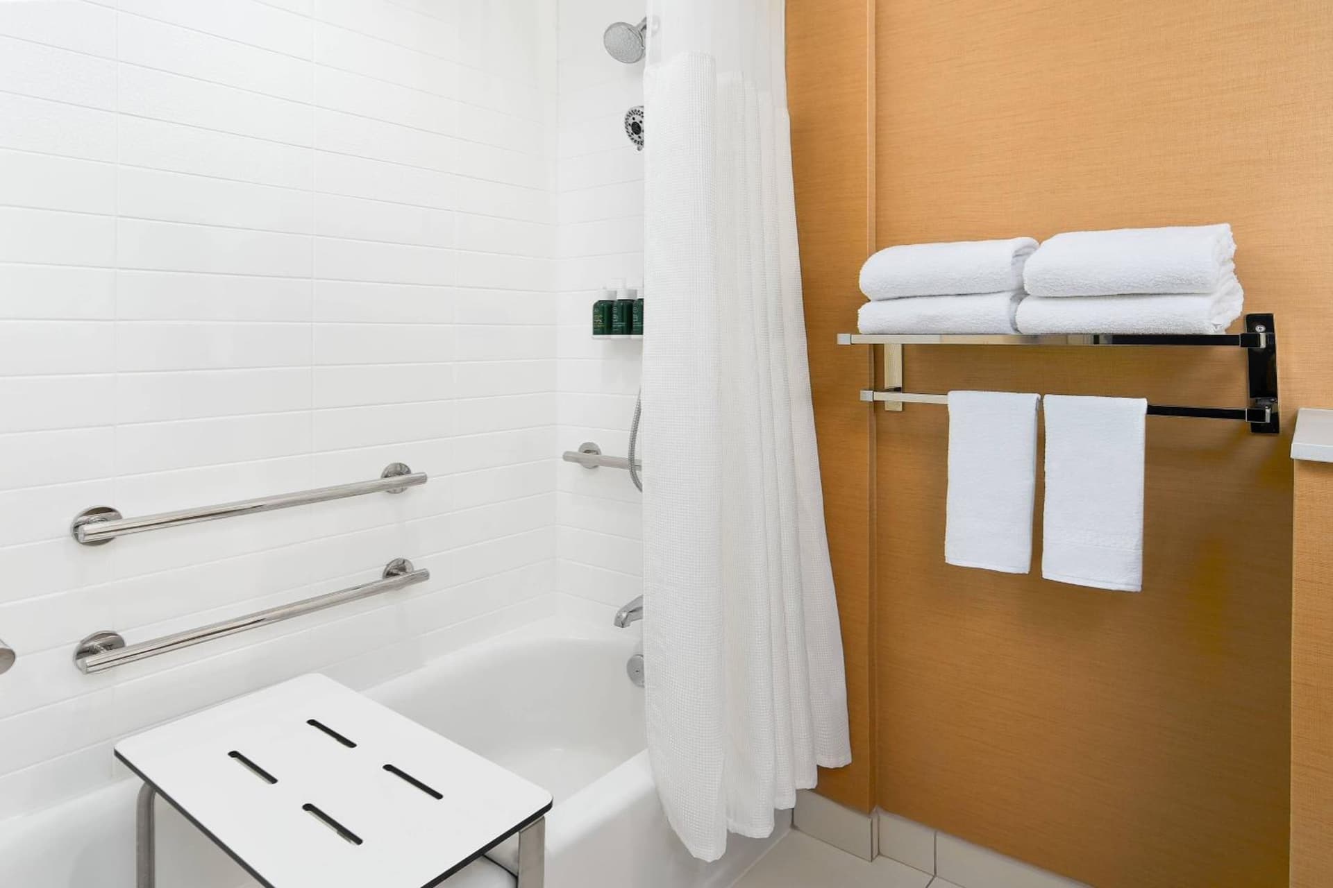 Fairfield Inn & Suites by Marriott Fresno Yosemite International Airport gallery photo in Fresno, CA — image 27