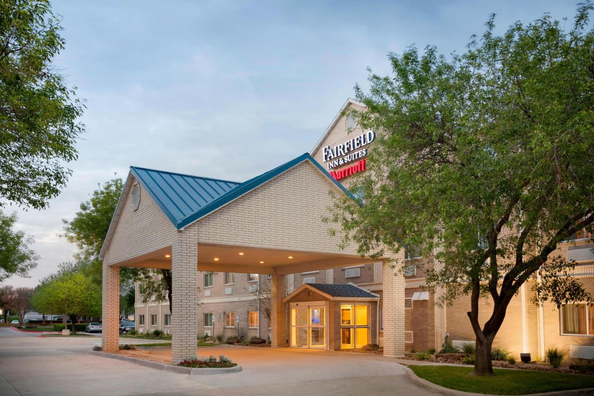 Fairfield Inn & Suites by Marriott Dallas Plano property views in Plano, TX — gallery photo 3