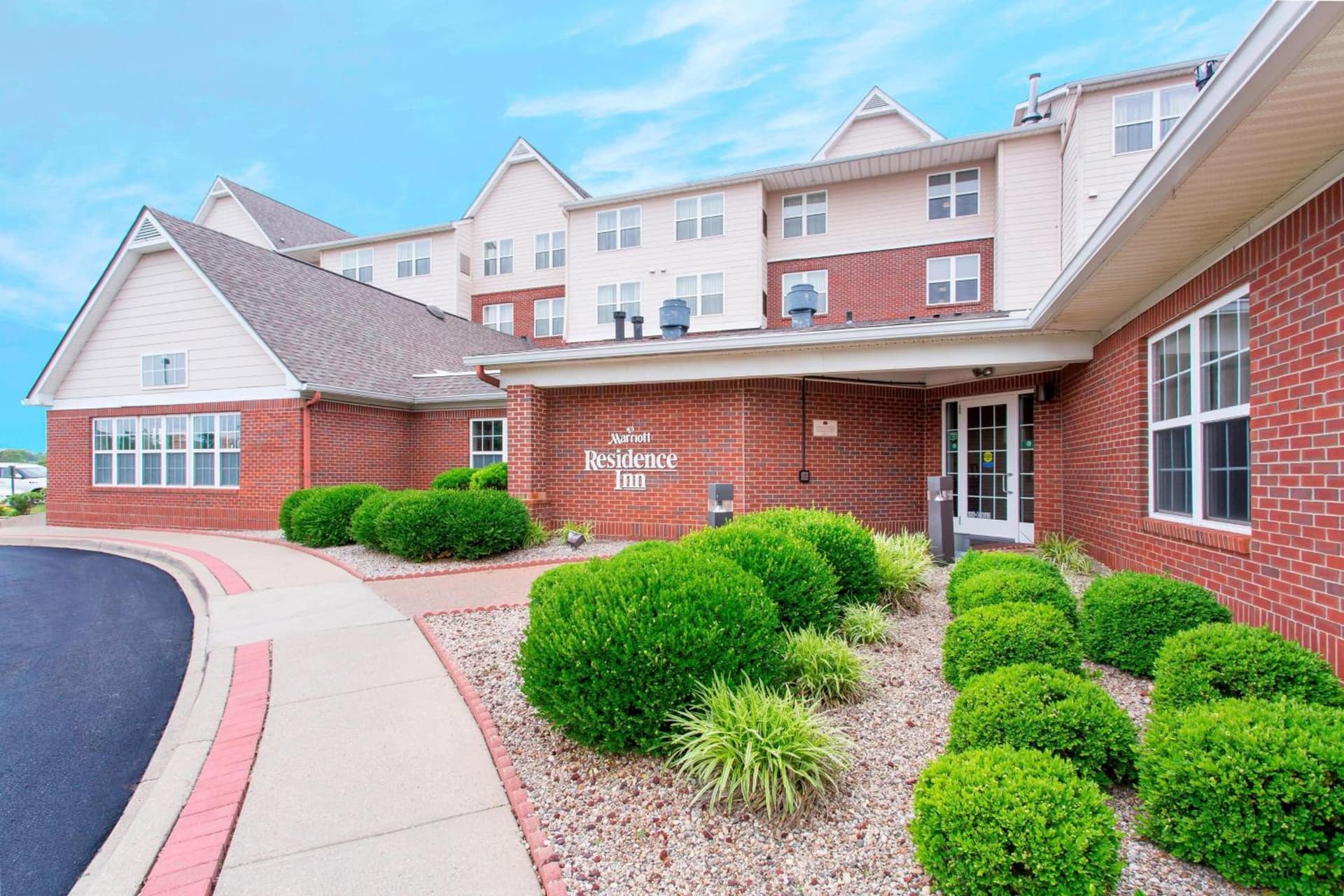 Residence Inn Louisville Northeast interior in Louisville, KY — gallery photo 2