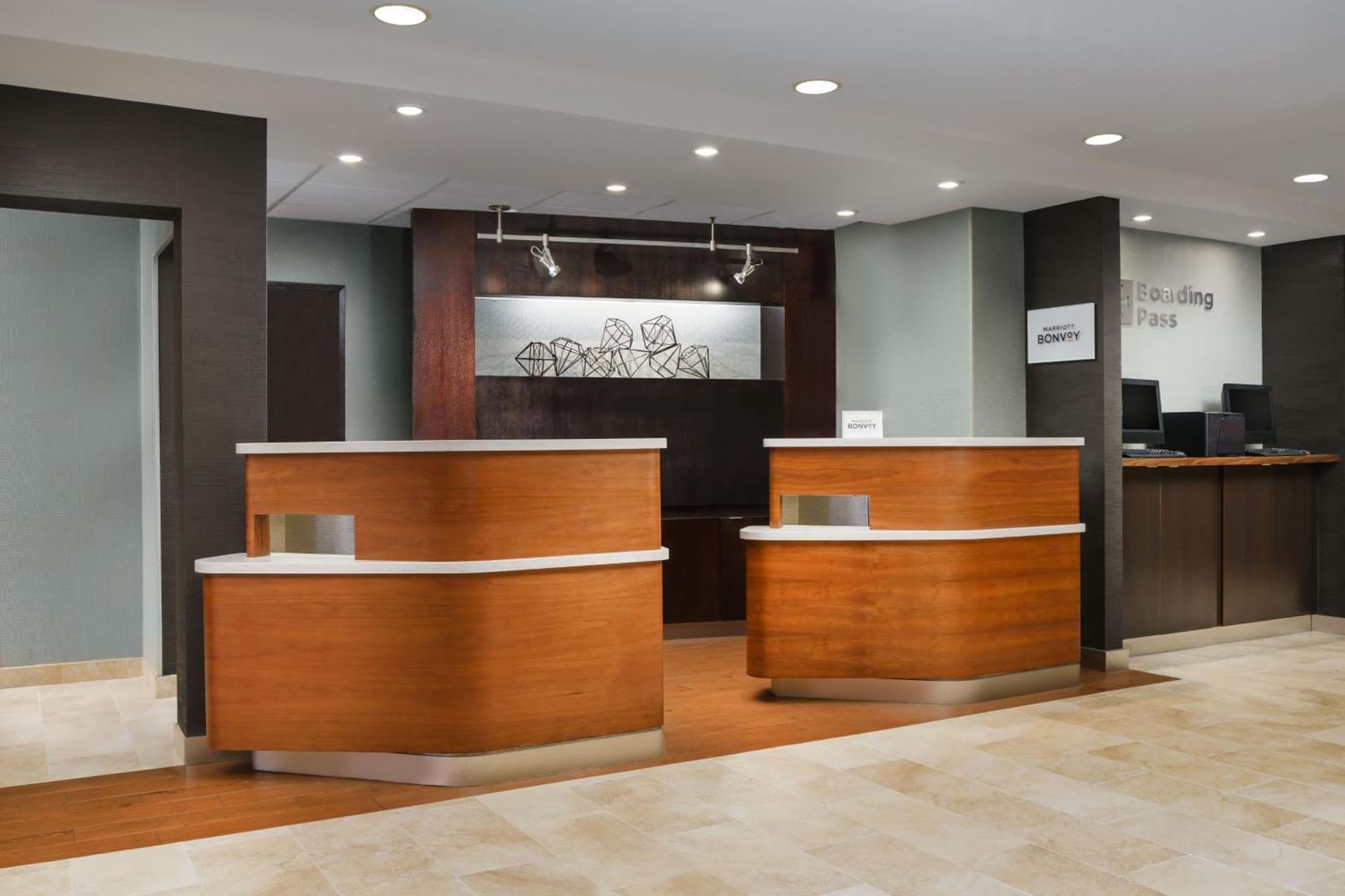 Courtyard by Marriott Chicago Bloomingdale interior in Bloomingdale, IL — gallery photo 2