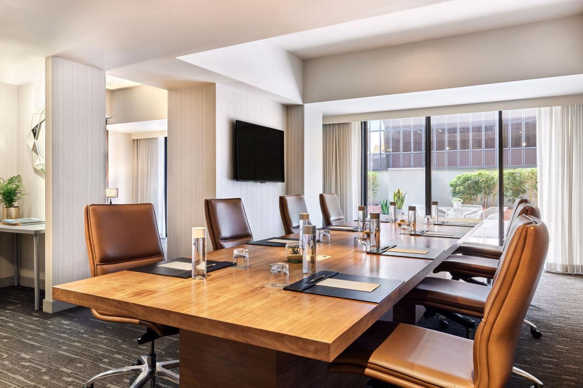 Sheraton Grand Los Angeles gallery photo in Los Angeles, CA — image 26