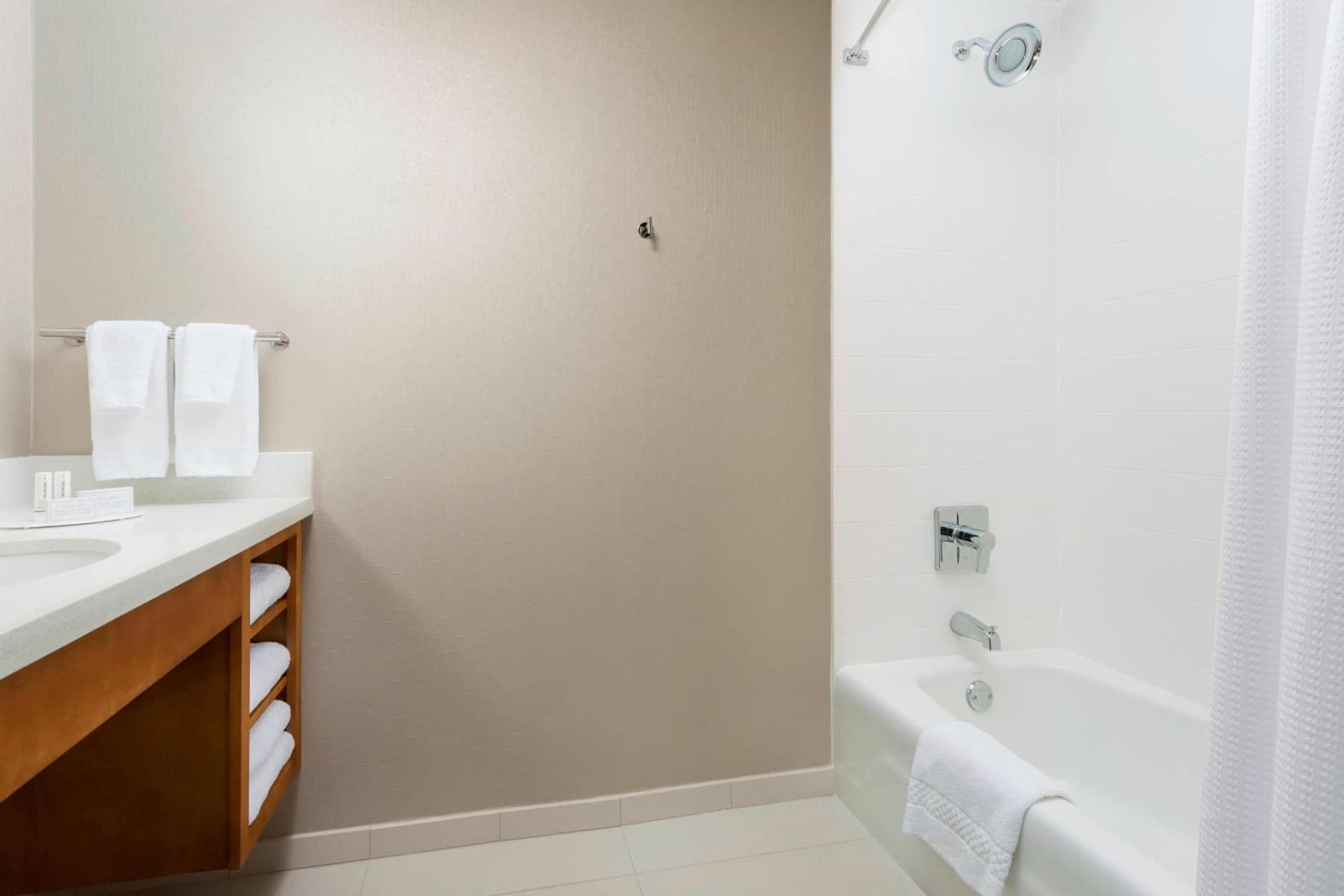 SpringHill Suites by Marriott San Diego Mission Valley gallery photo in San Diego, CA — image 15