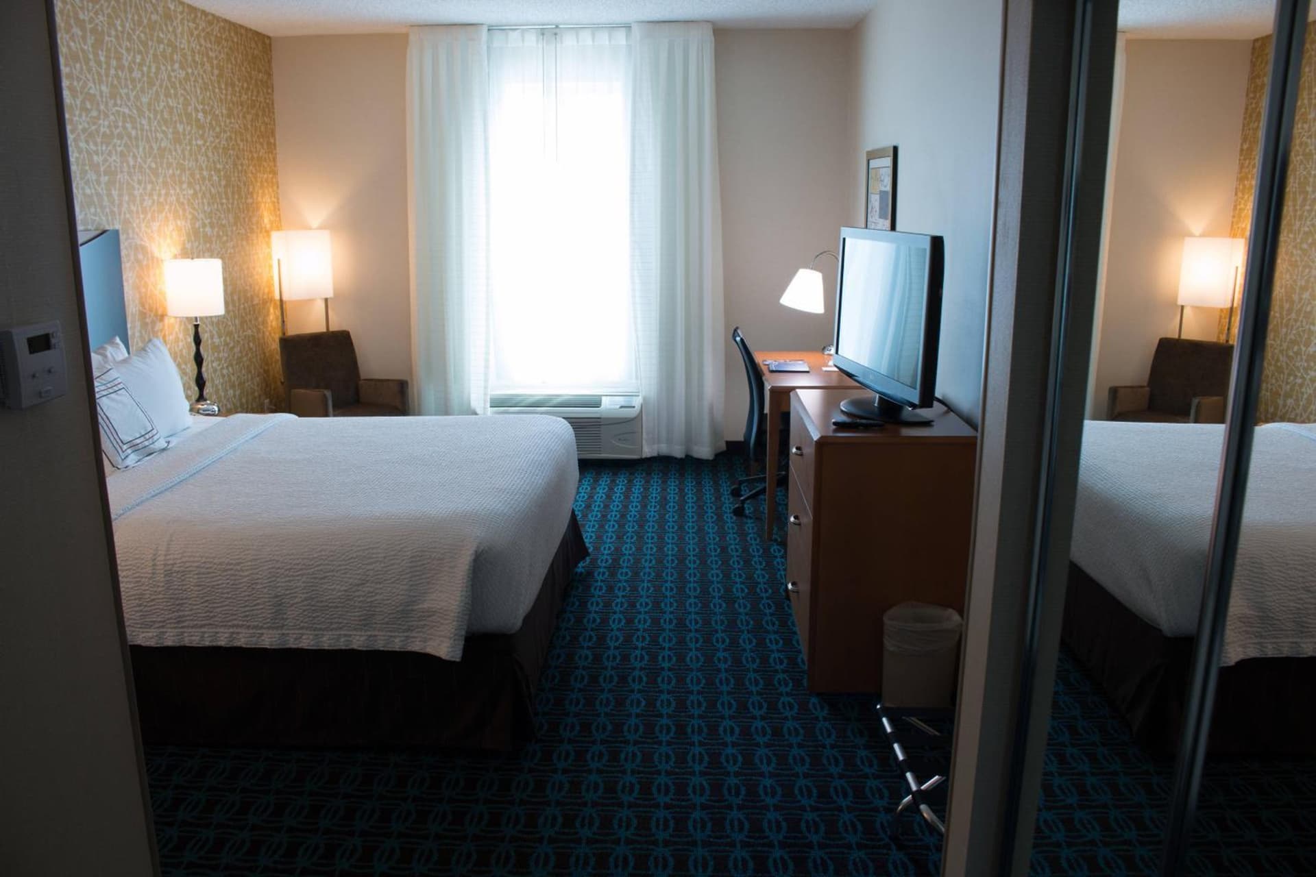 Fairfield Inn & Suites Oakland Hayward property views in Hayward, CA — gallery photo 3