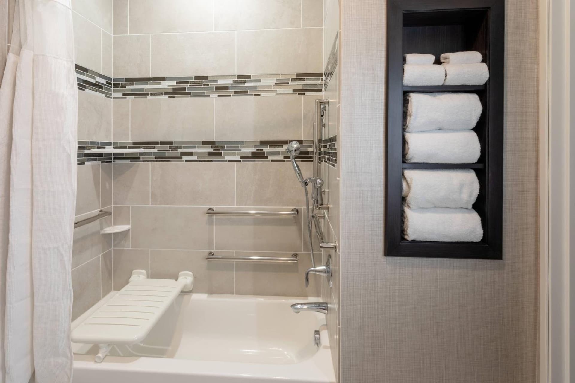 Residence Inn by Marriott St. Cloud gallery photo in Waite Park, MN — image 13