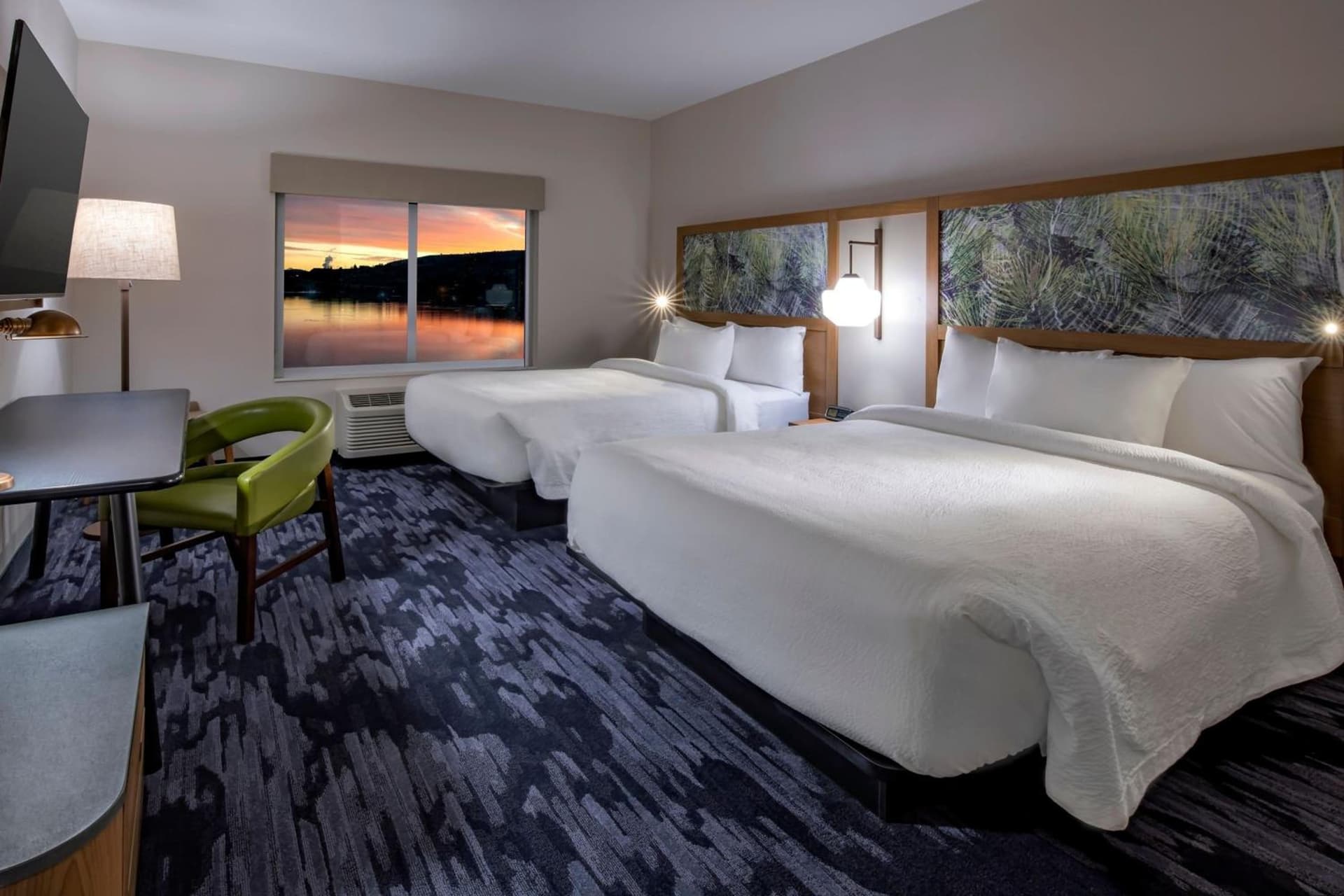 Fairfield Inn & Suites by Marriott Klamath Falls interior in Klamath Falls, OR — gallery photo 2