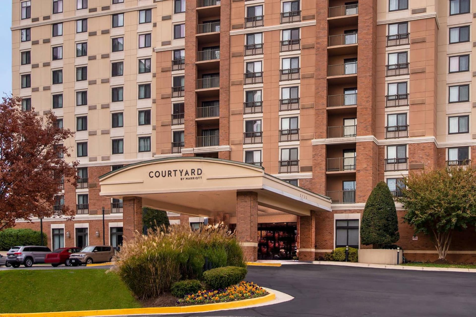 Courtyard Dunn Loring Fairfax featured exterior or lobby in Merrifield, VA — similar hotel