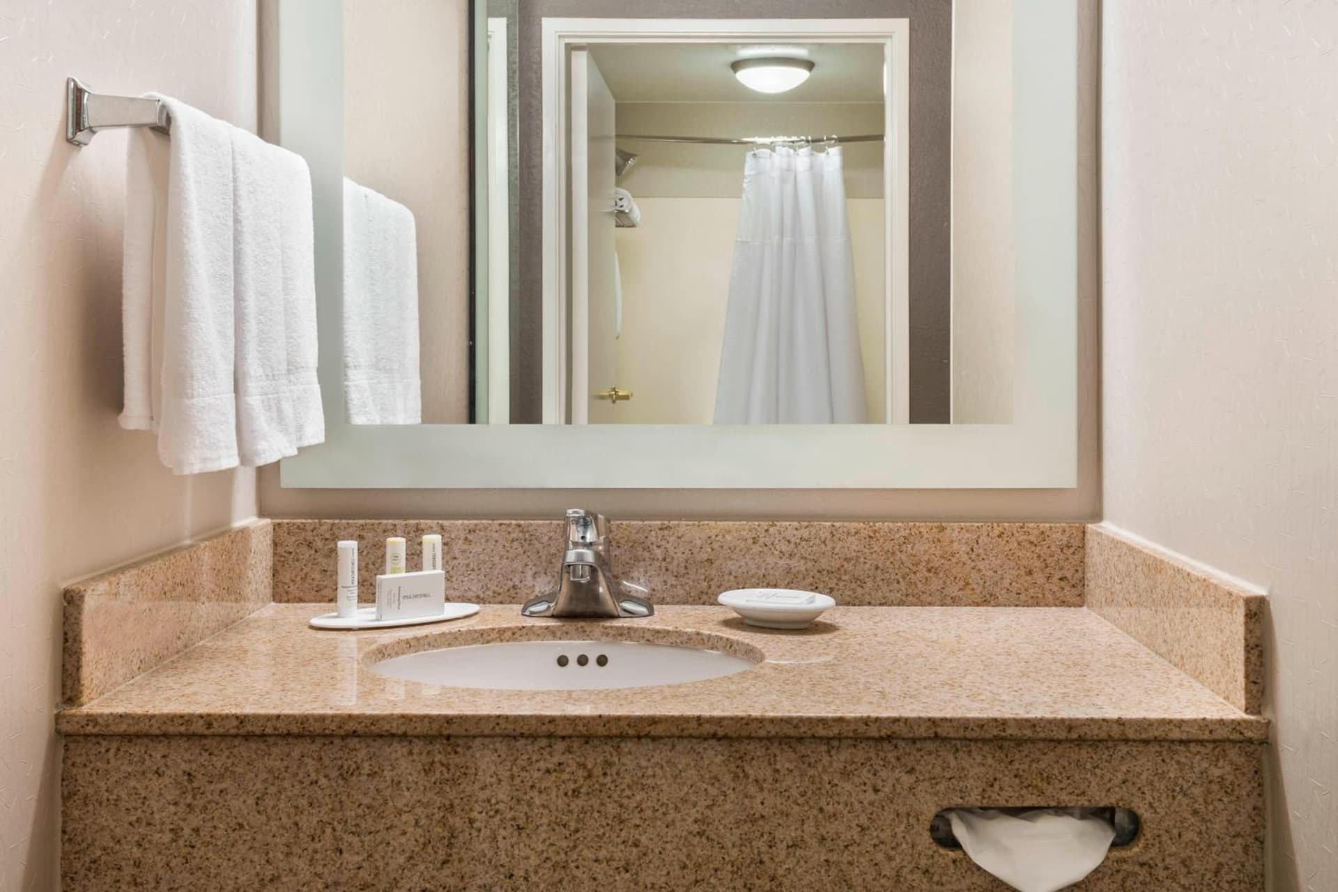 SpringHill Suites Indianapolis Carmel gallery photo in Carmel, IN — image 12