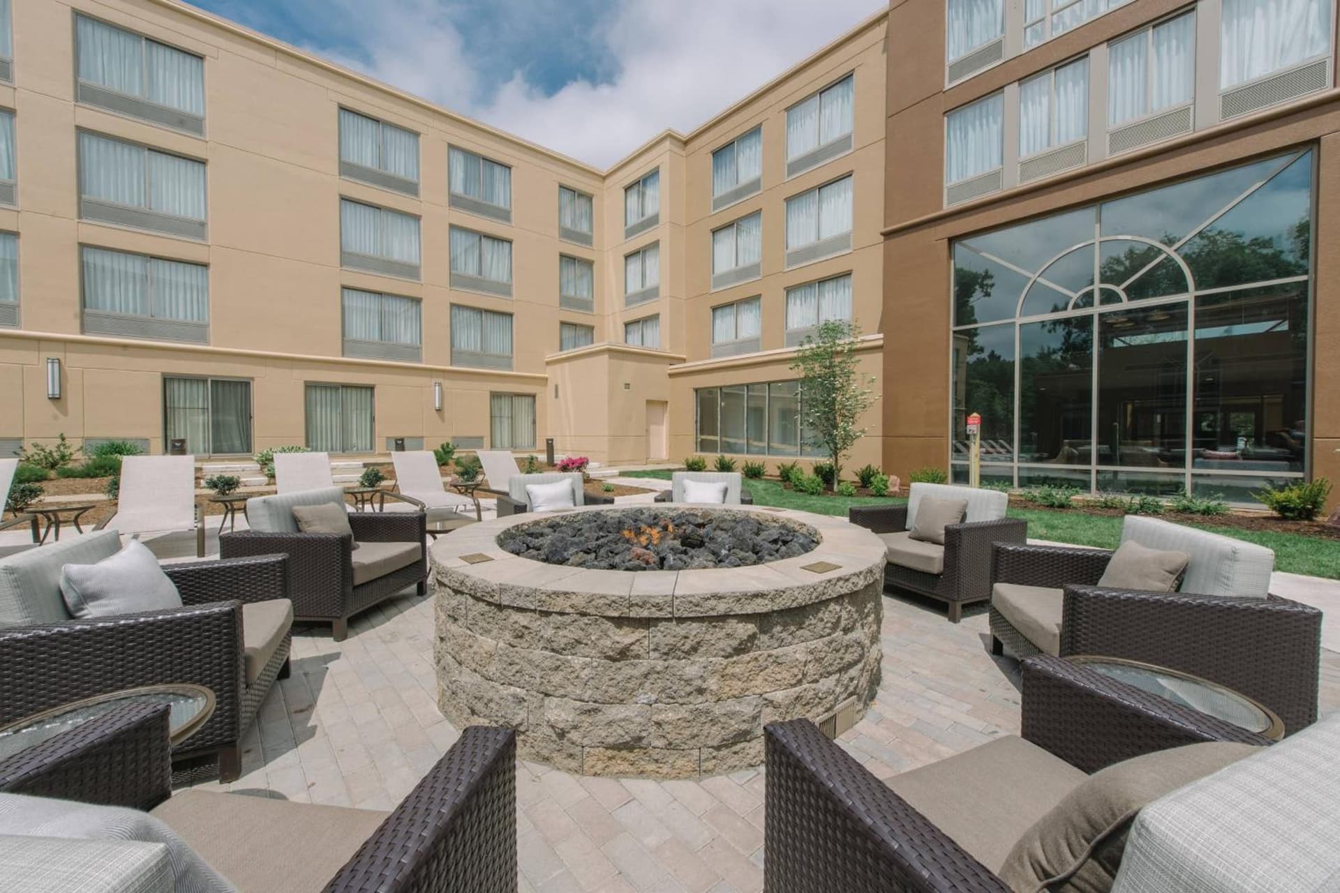 Courtyard by Marriott Nashua gallery photo in Nashua, NH — image 5