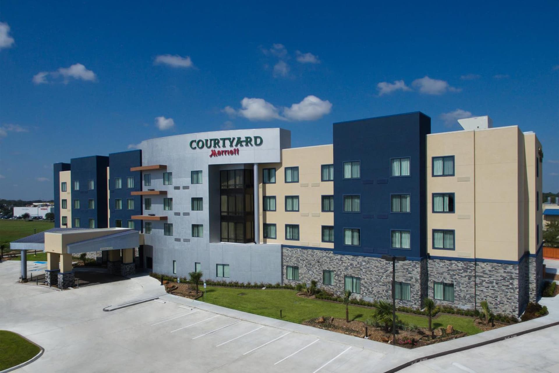 Courtyard by Marriott Houston Katy Mills interior in Katy, TX — gallery photo 2