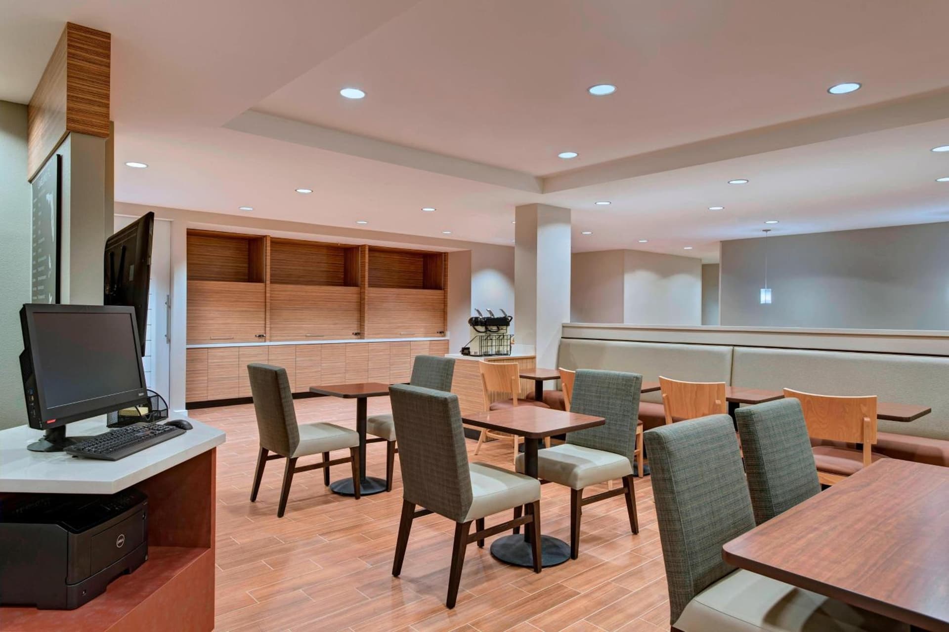 TownePlace Suites by Marriott Lakeland gallery photo in Lakeland, FL — image 8