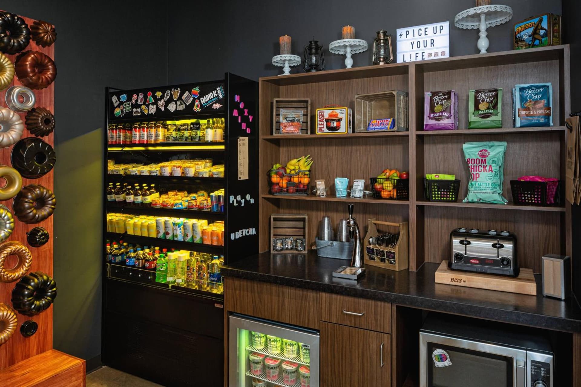 Moxy Minneapolis Downtown gallery photo in Minneapolis, MN — image 10