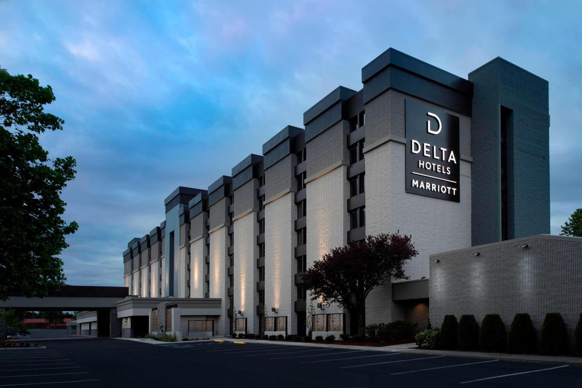 Delta Hotels by Marriott Seattle Everett — hotel in Everett, Washington
