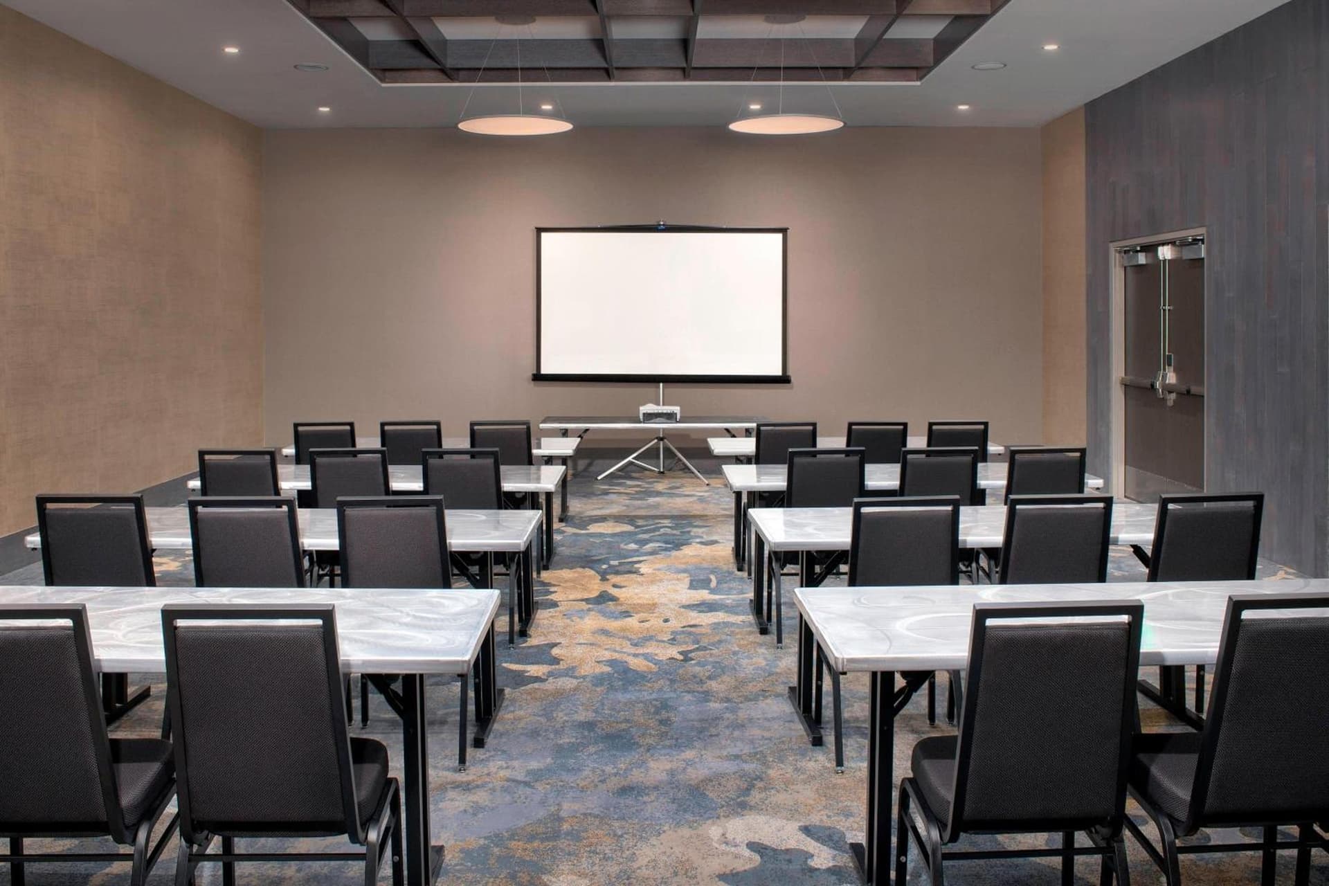Delta Hotels by Marriott Seattle Everett gallery photo in Everett, WA — image 43
